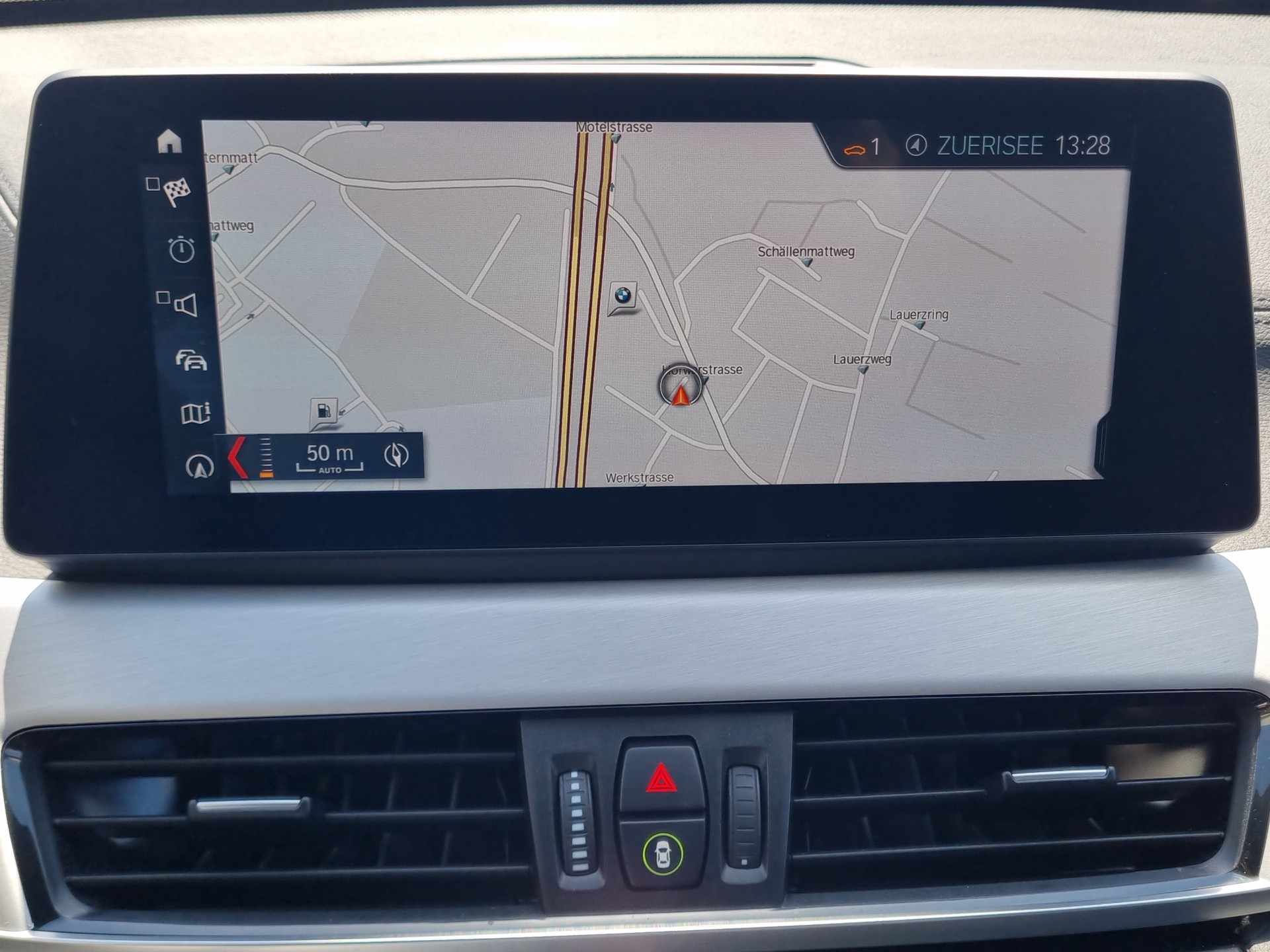 BMW X1 xDrive 25e xLine Steptronic-image-24