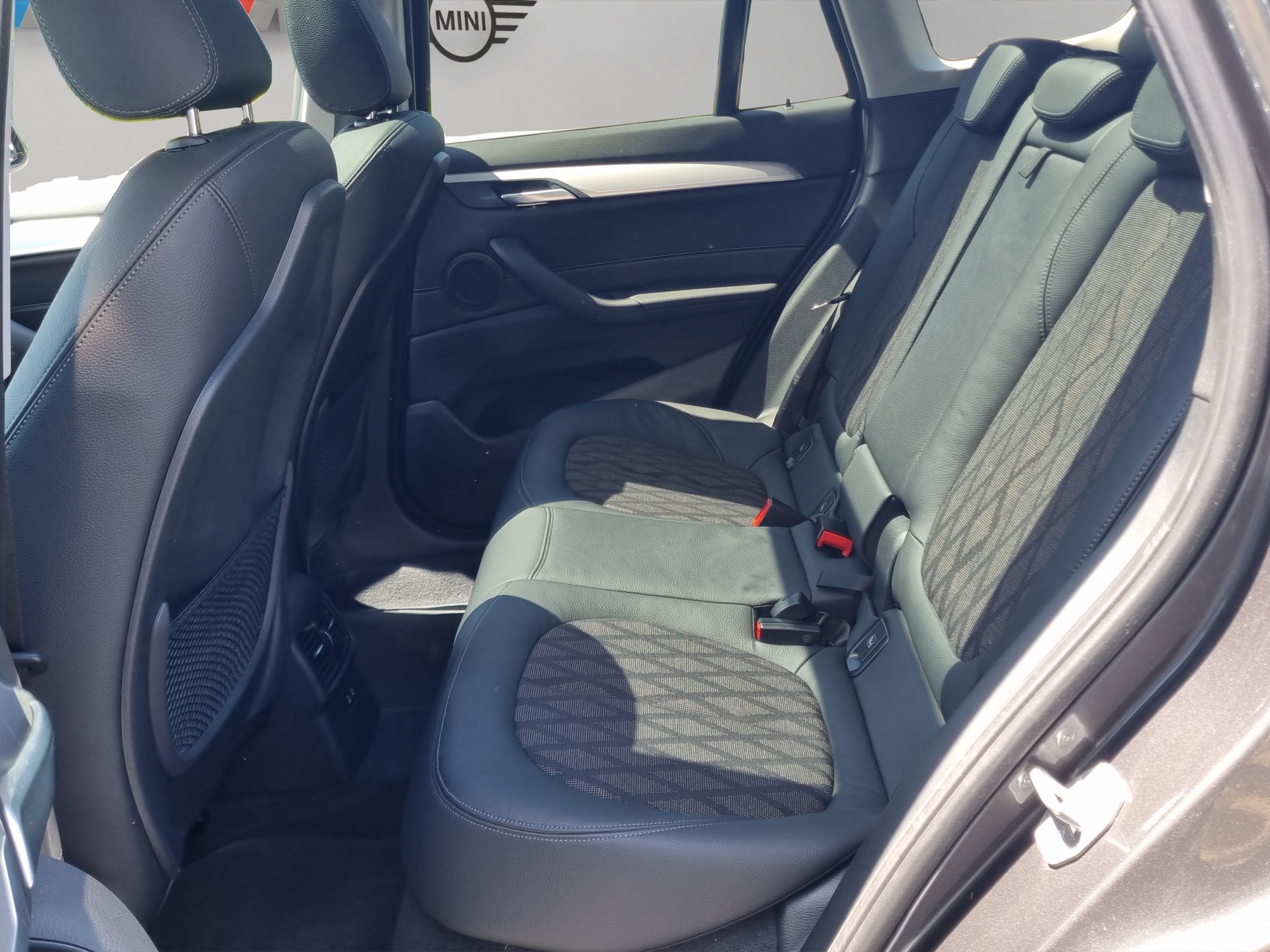 BMW X1 xDrive 25e xLine Steptronic-image-18