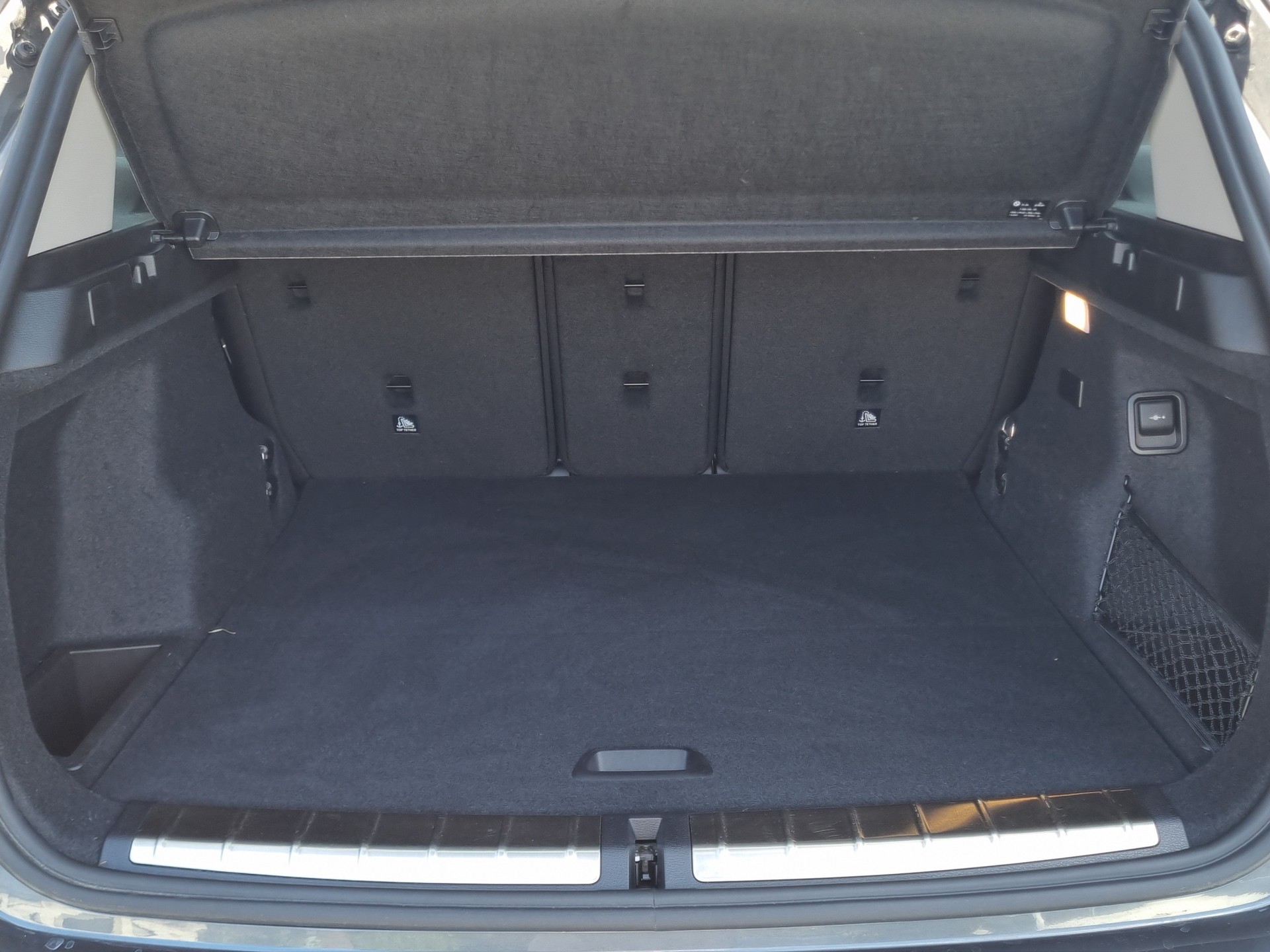 BMW X1 xDrive 25e xLine Steptronic-image-19