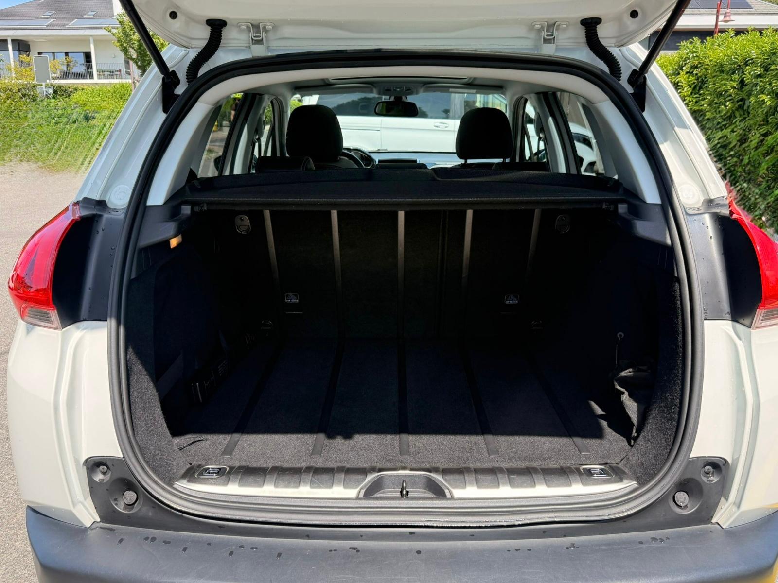 PEUGEOT 2008 1.6 VTI Active-image-25