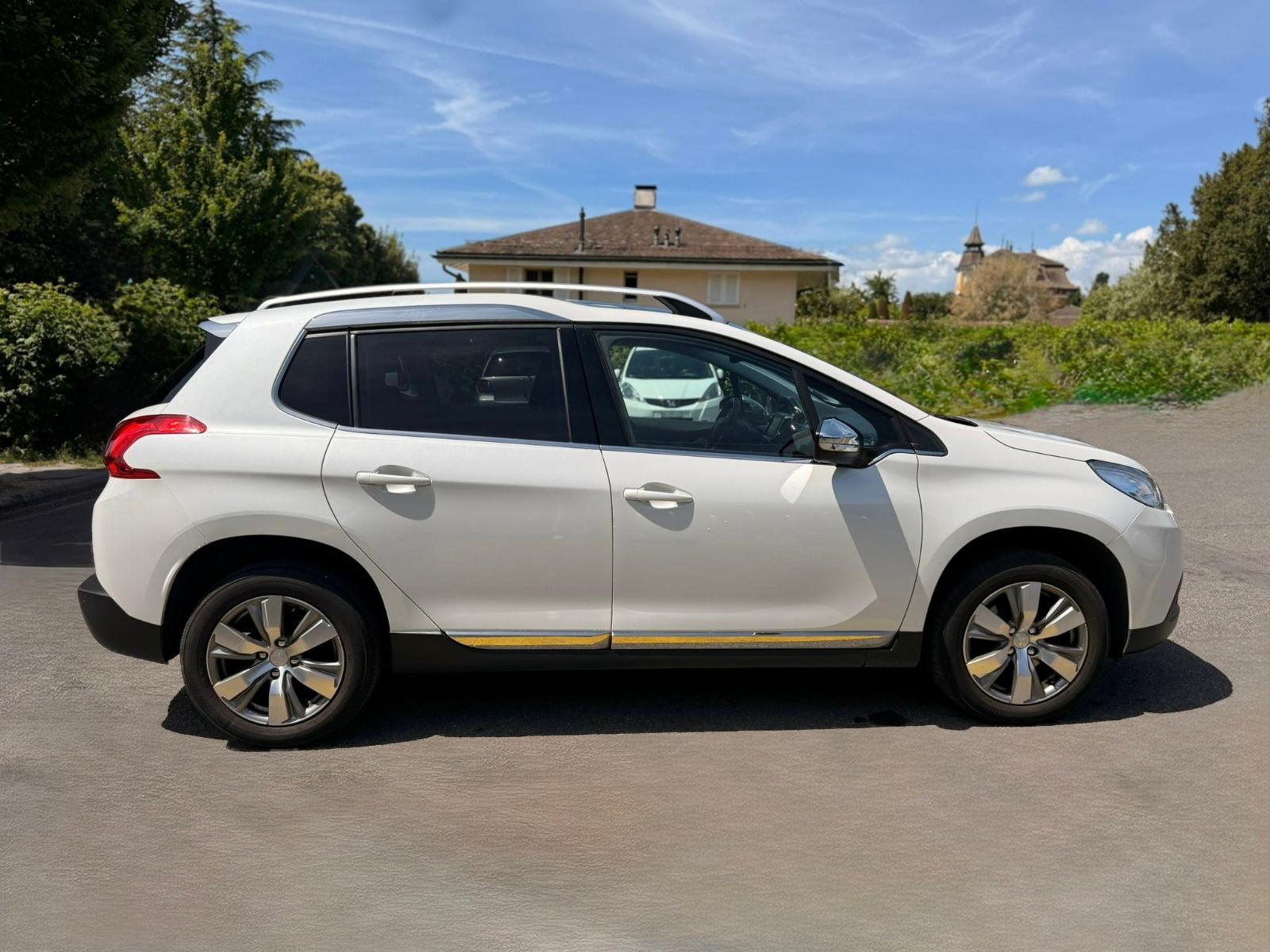 PEUGEOT 2008 1.6 VTI Active-image-6