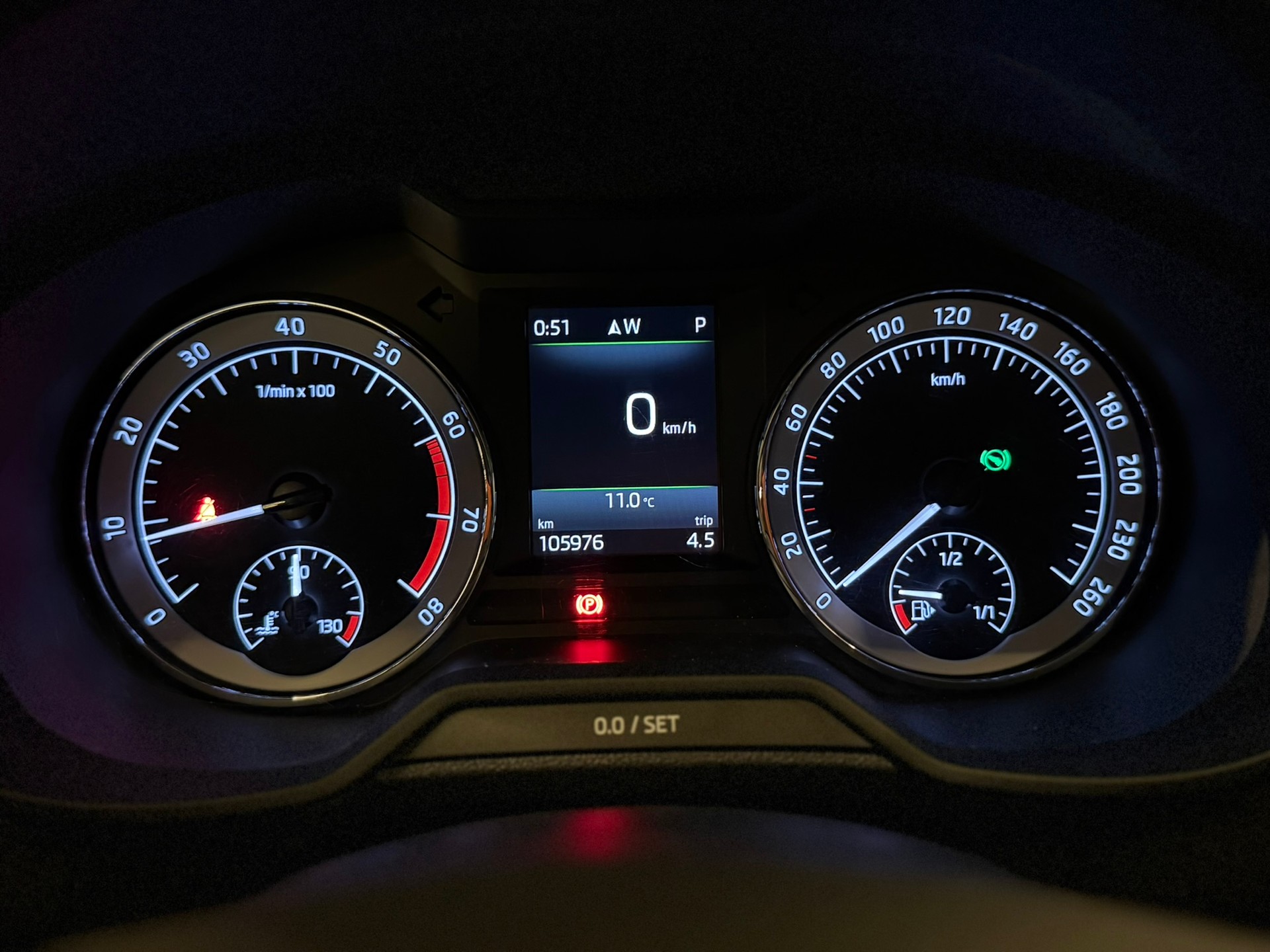 SKODA Octavia Combi 1.8 TSI Ambition 4x4 DSG-image-20