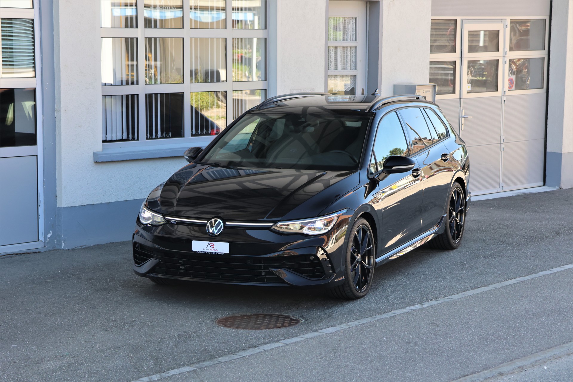VW Golf Variant 2.0 TSI R DSG 4Motion *BlackStyle+Remus*