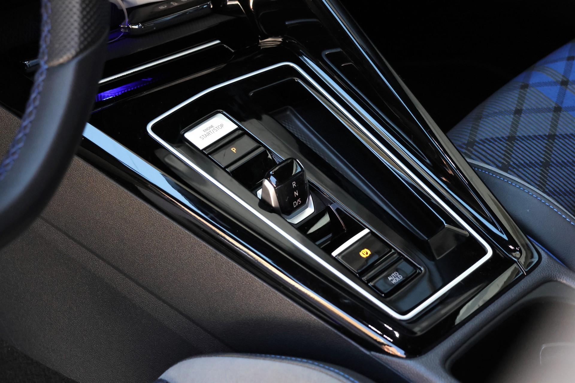 VW Golf Variant 2.0 TSI R DSG 4Motion *BlackStyle+Remus*-image-10