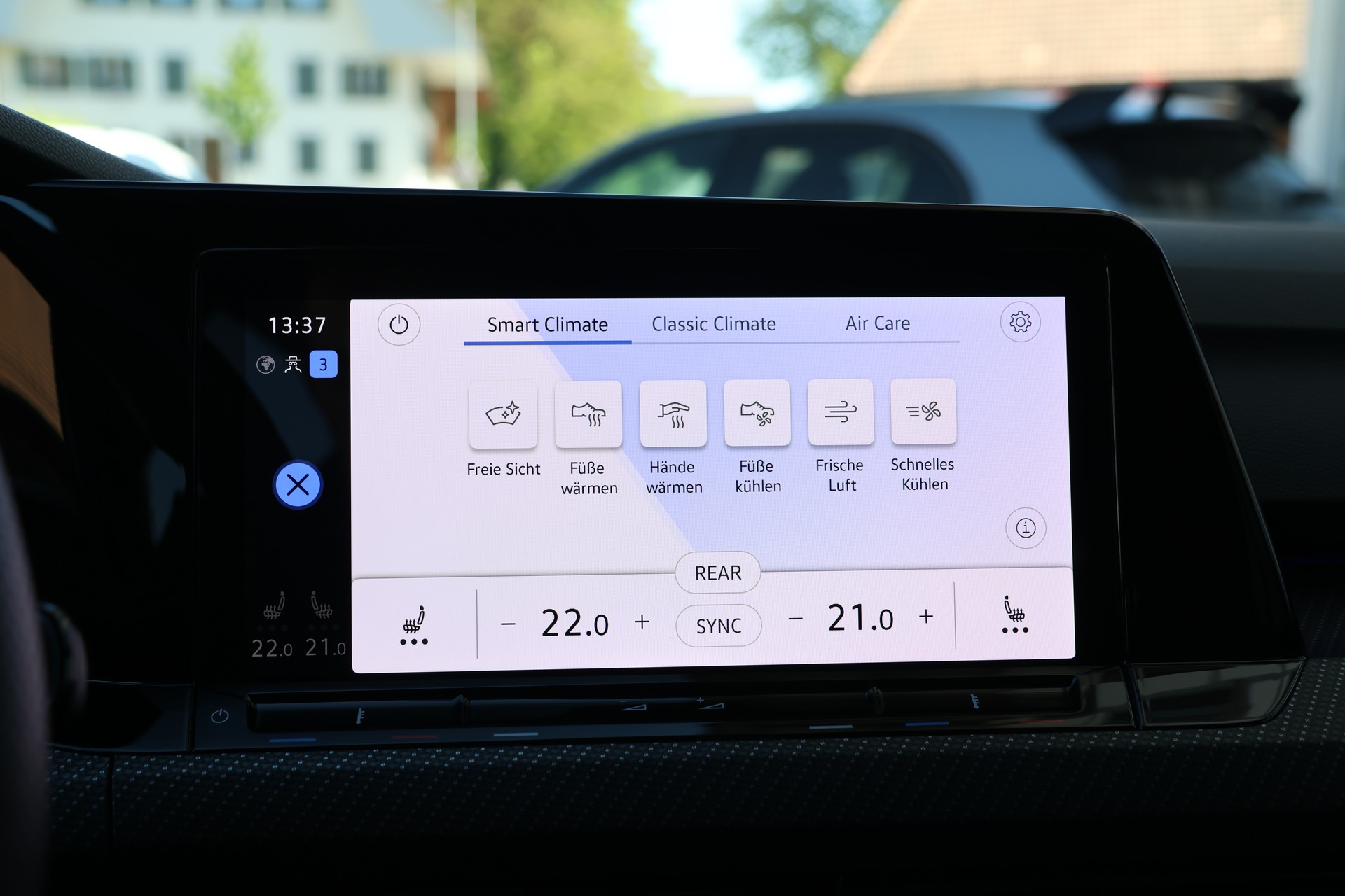 VW Golf Variant 2.0 TSI R DSG 4Motion *BlackStyle+Remus*-image-27