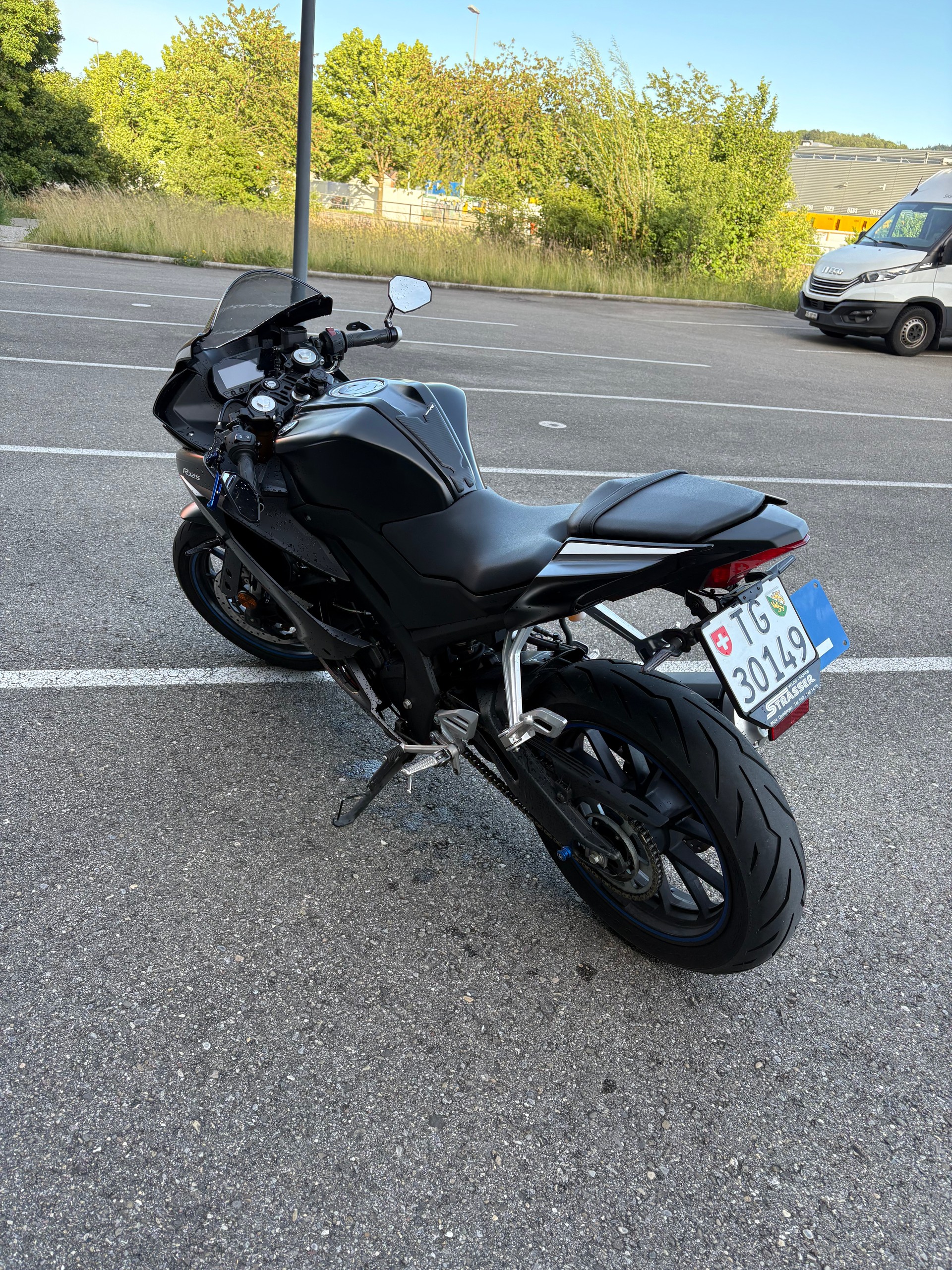 YAMAHA R 125-image-6