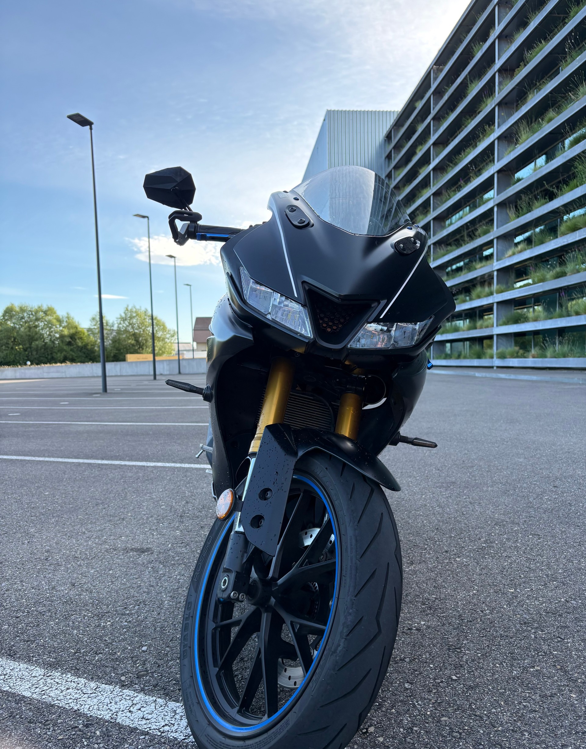 YAMAHA R 125-image-2