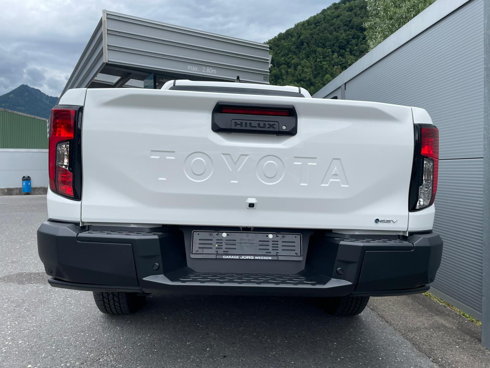TOYOTA Double Cab Pick-up 59kWh Comfort-image-4