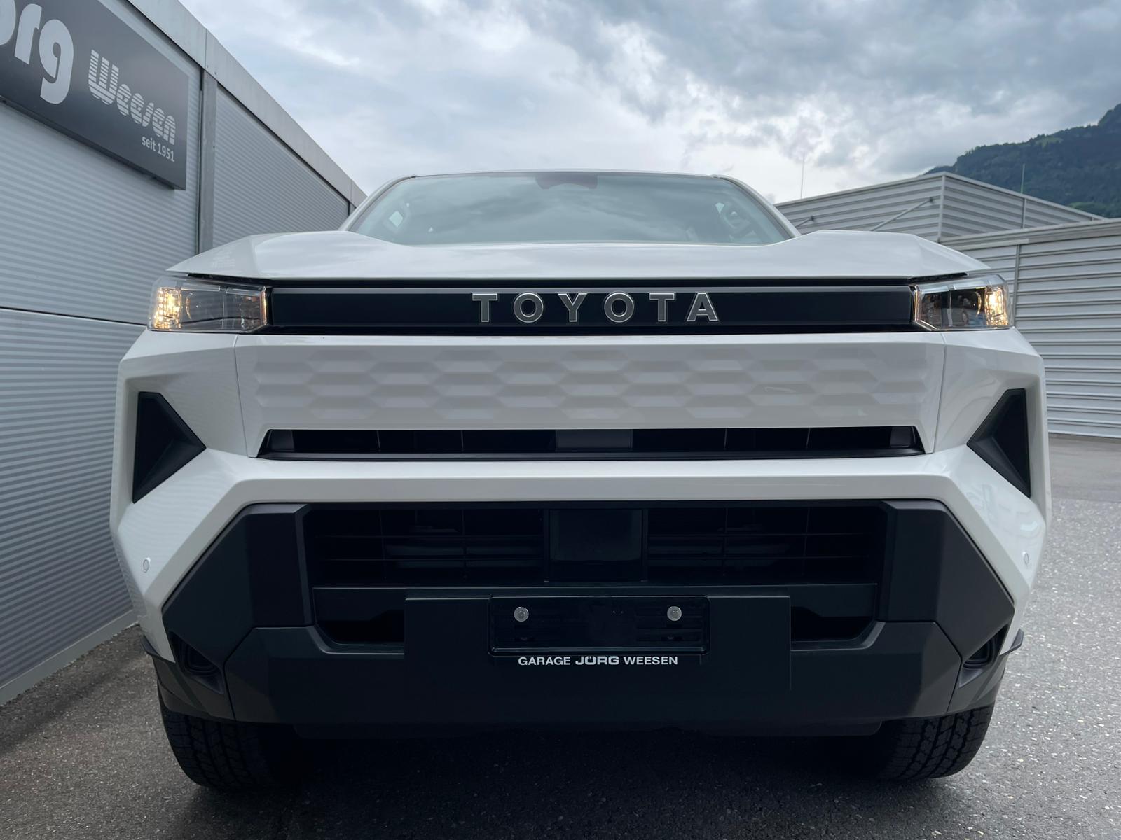 TOYOTA Double Cab Pick-up 59kWh Comfort-image-1
