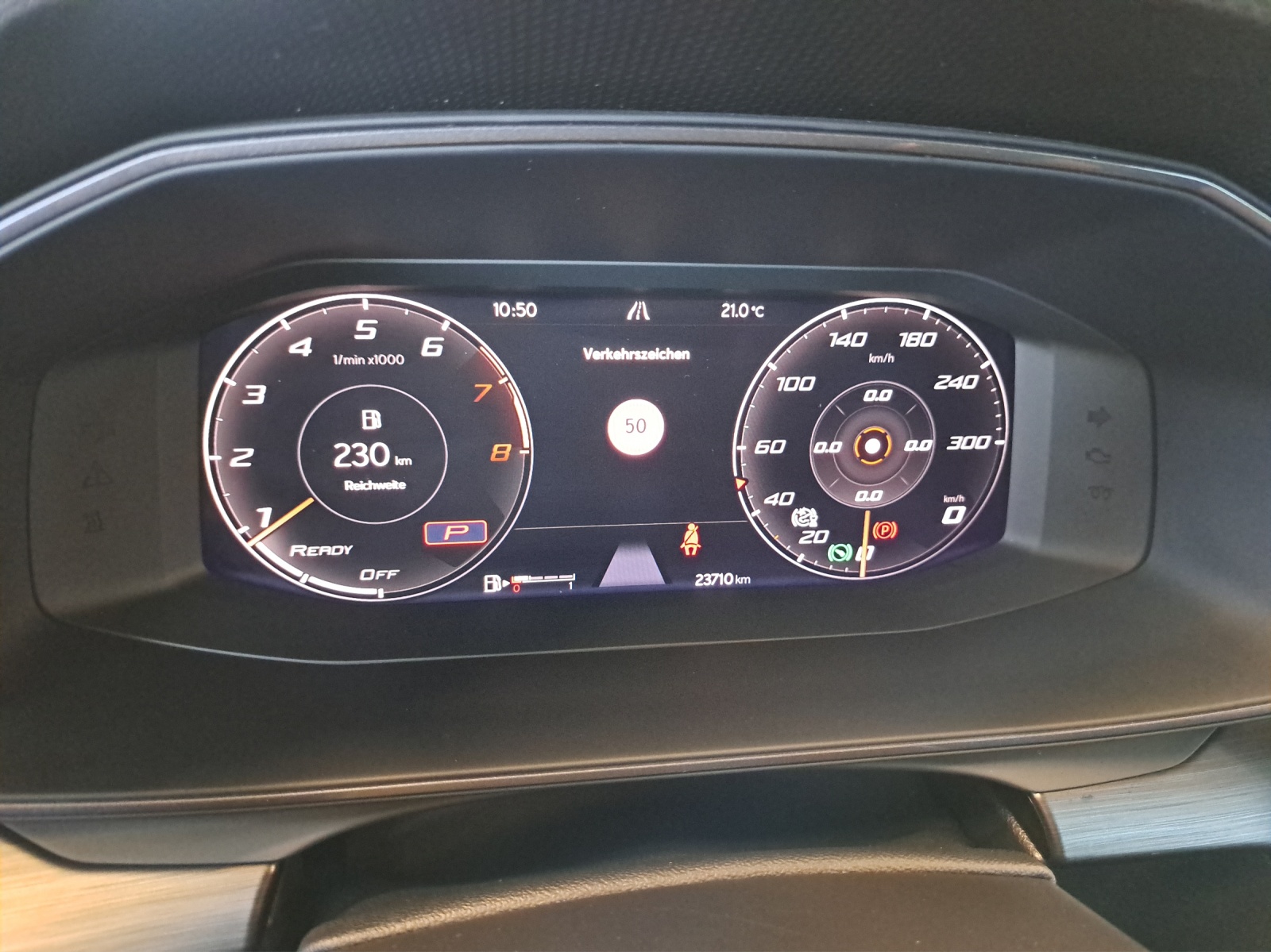 CUPRA Leon 2.0 TSI DSG-image-11