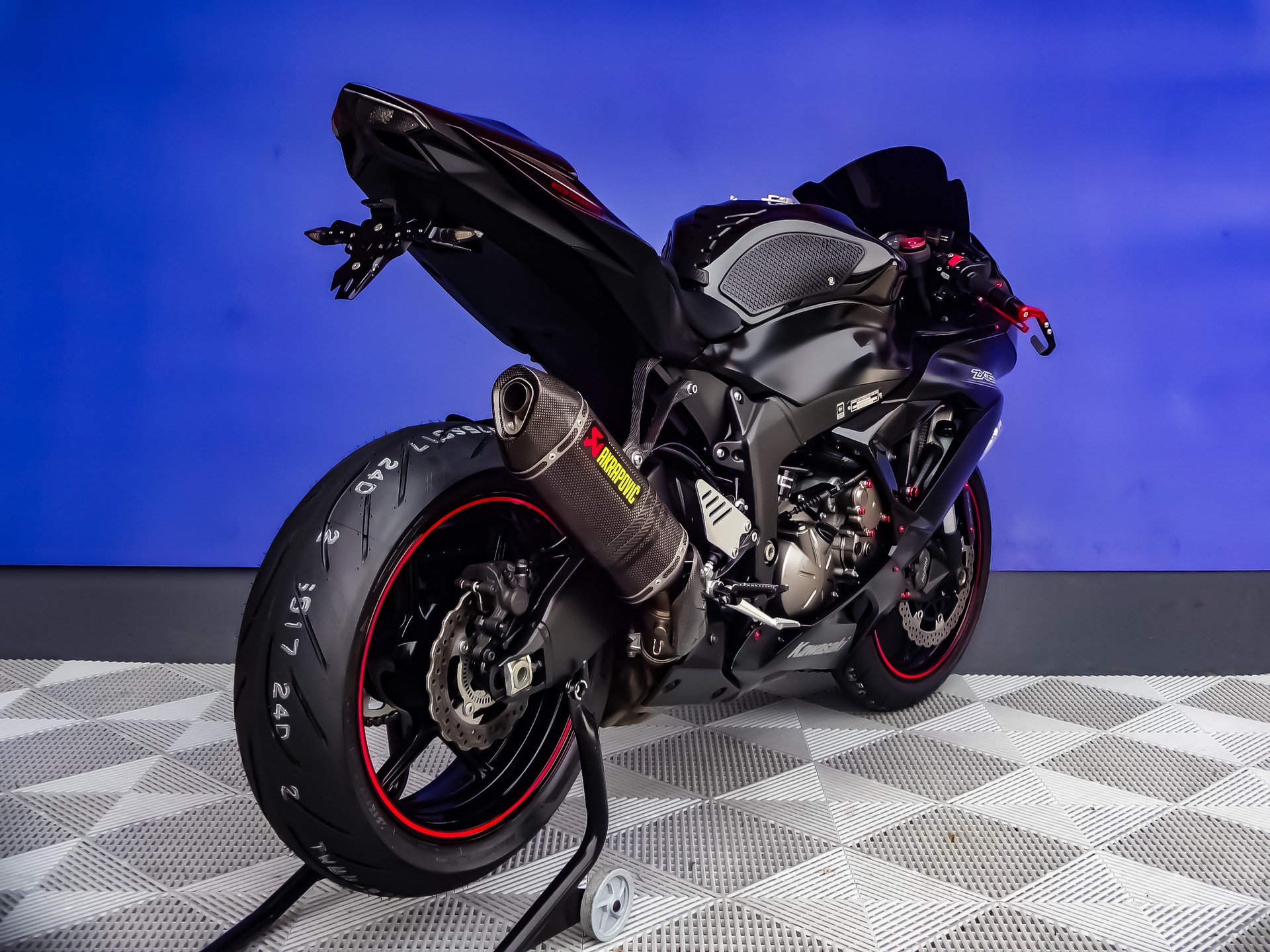 KAWASAKI Ninja ZX-6R (636)