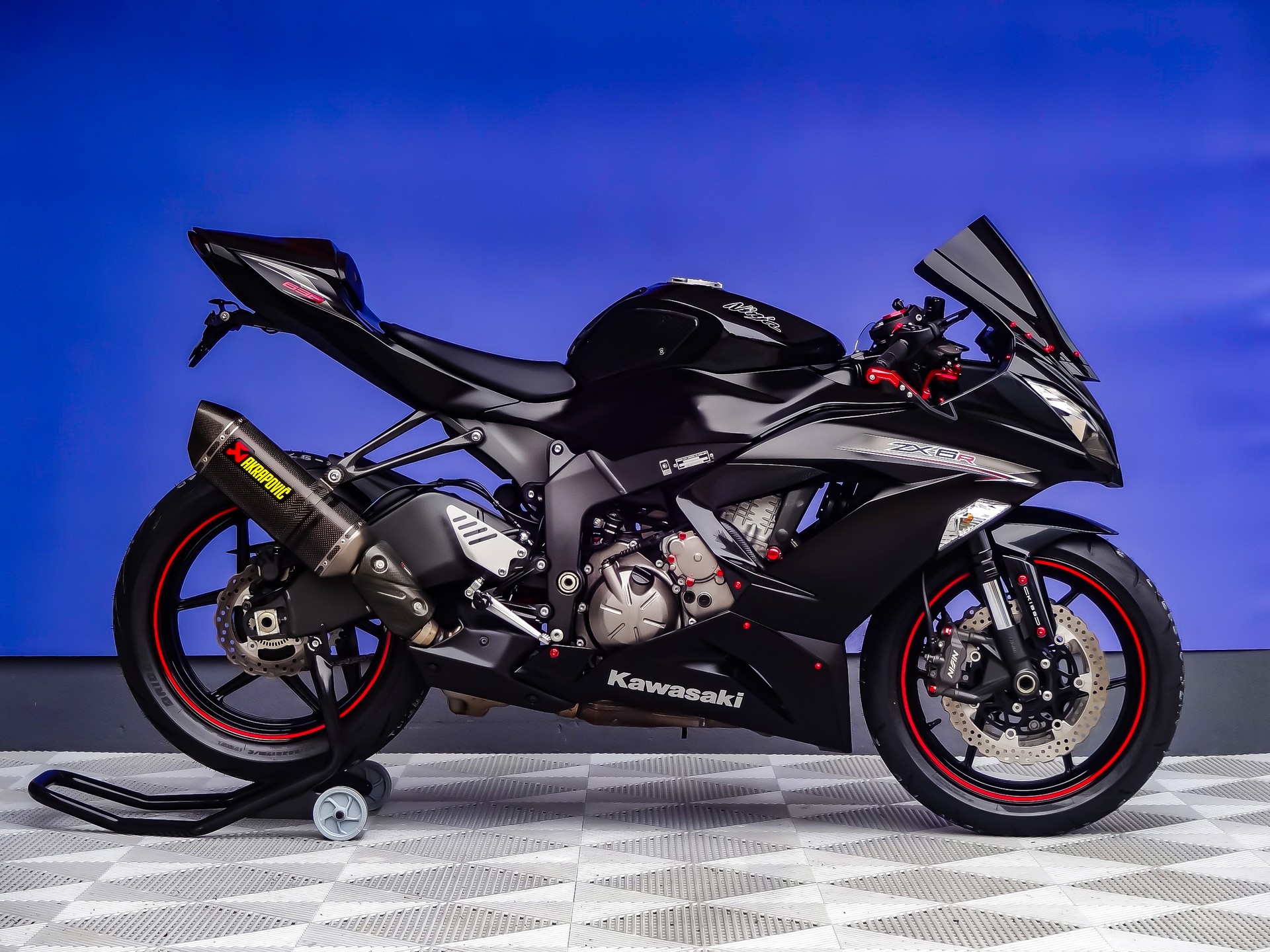 KAWASAKI Ninja ZX-6R (636)-showroom-element-1