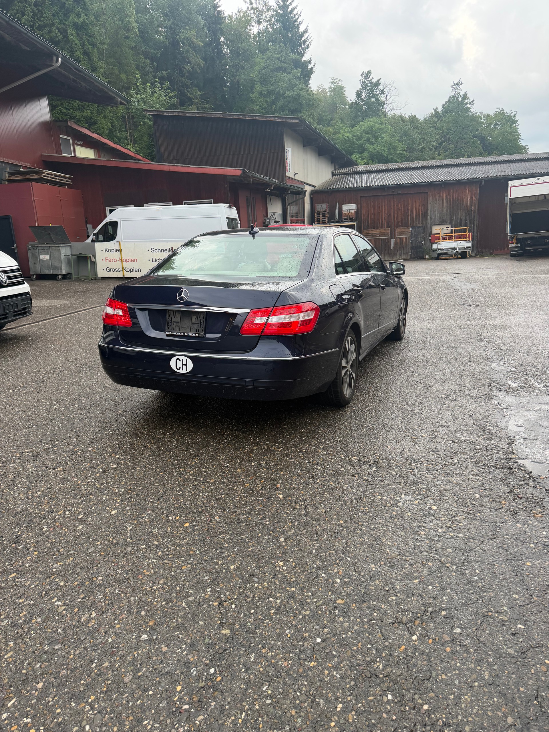 MERCEDES-BENZ E 200 CDI BlueEfficiency Elégance-image-3