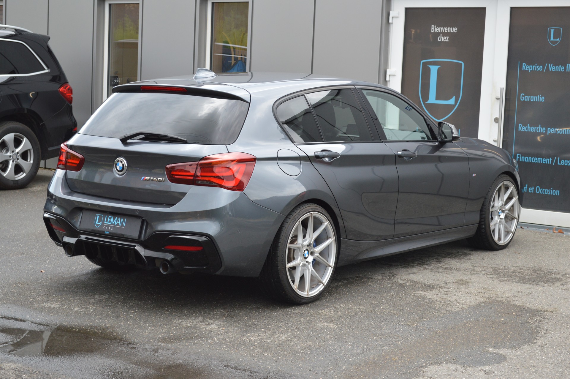 BMW M140i xDrive Steptronic-image-4