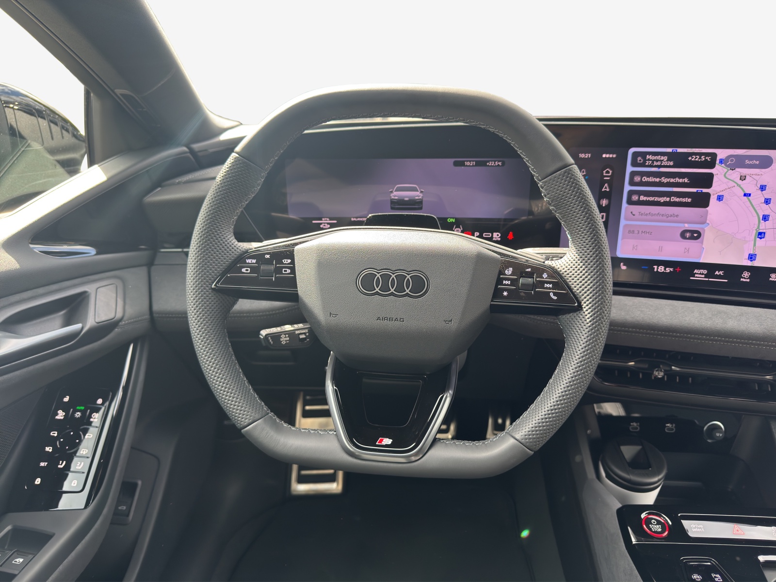 AUDI A6 Avant e-tron quattro-image-9