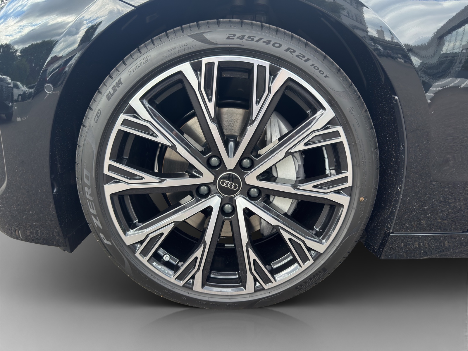 AUDI A6 Avant e-tron quattro-image-14