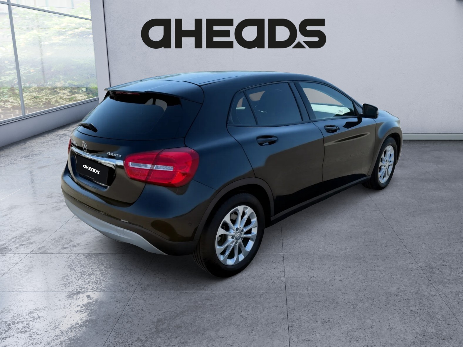 MERCEDES-BENZ GLA 200 CDI Style 4Matic 7G-DCT-showroom-element-2