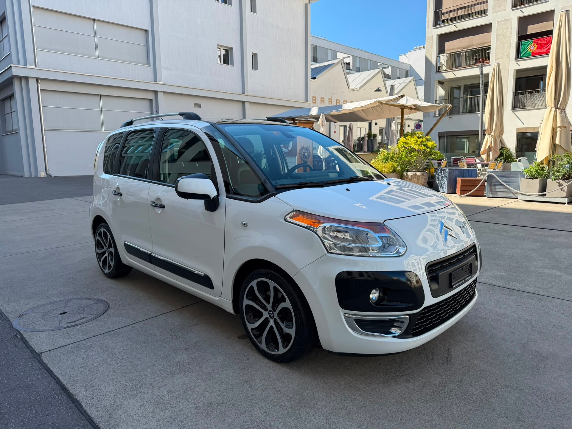 CITROEN C3 Picasso 1.6 HDi Exclusive-image-26