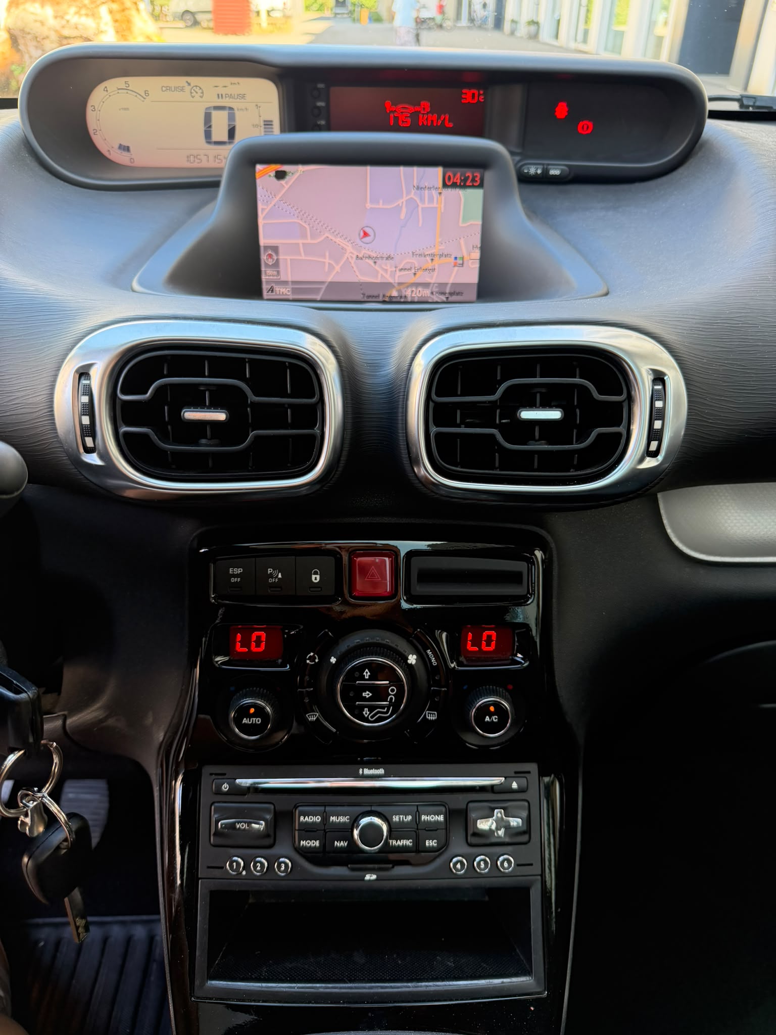 CITROEN C3 Picasso 1.6 HDi Exclusive-image-9