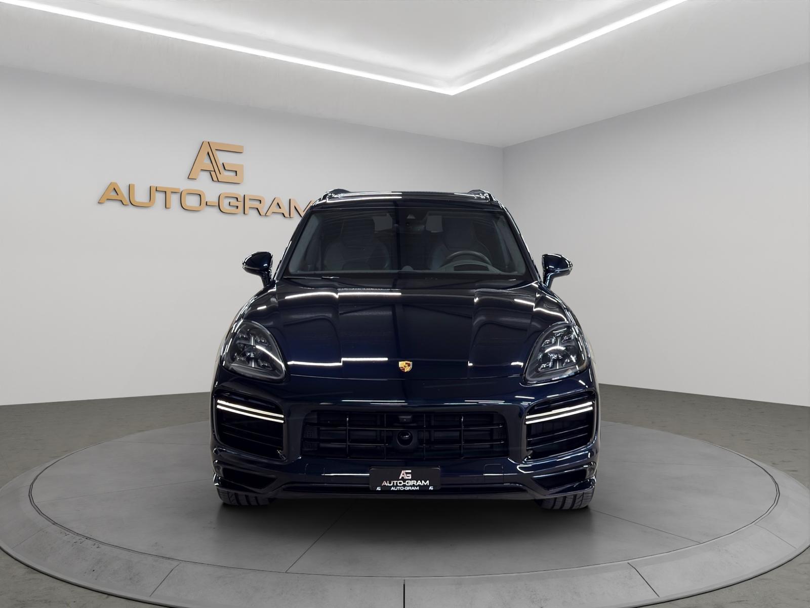 PORSCHE Cayenne Turbo-image-7
