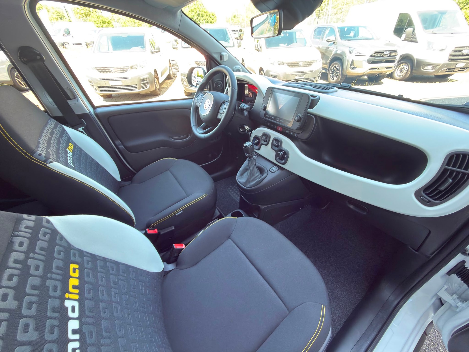 FIAT Pandina 1.0 MHEV Cross-image-8