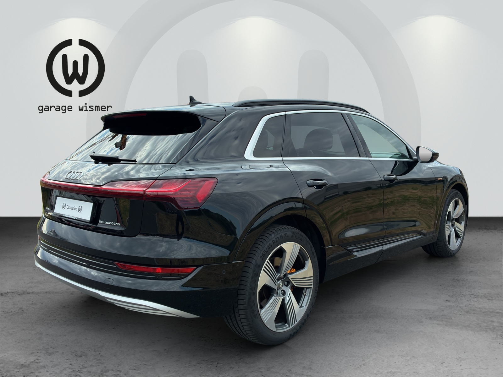 AUDI e-tron 55 Advanced quattro-showroom-element-3