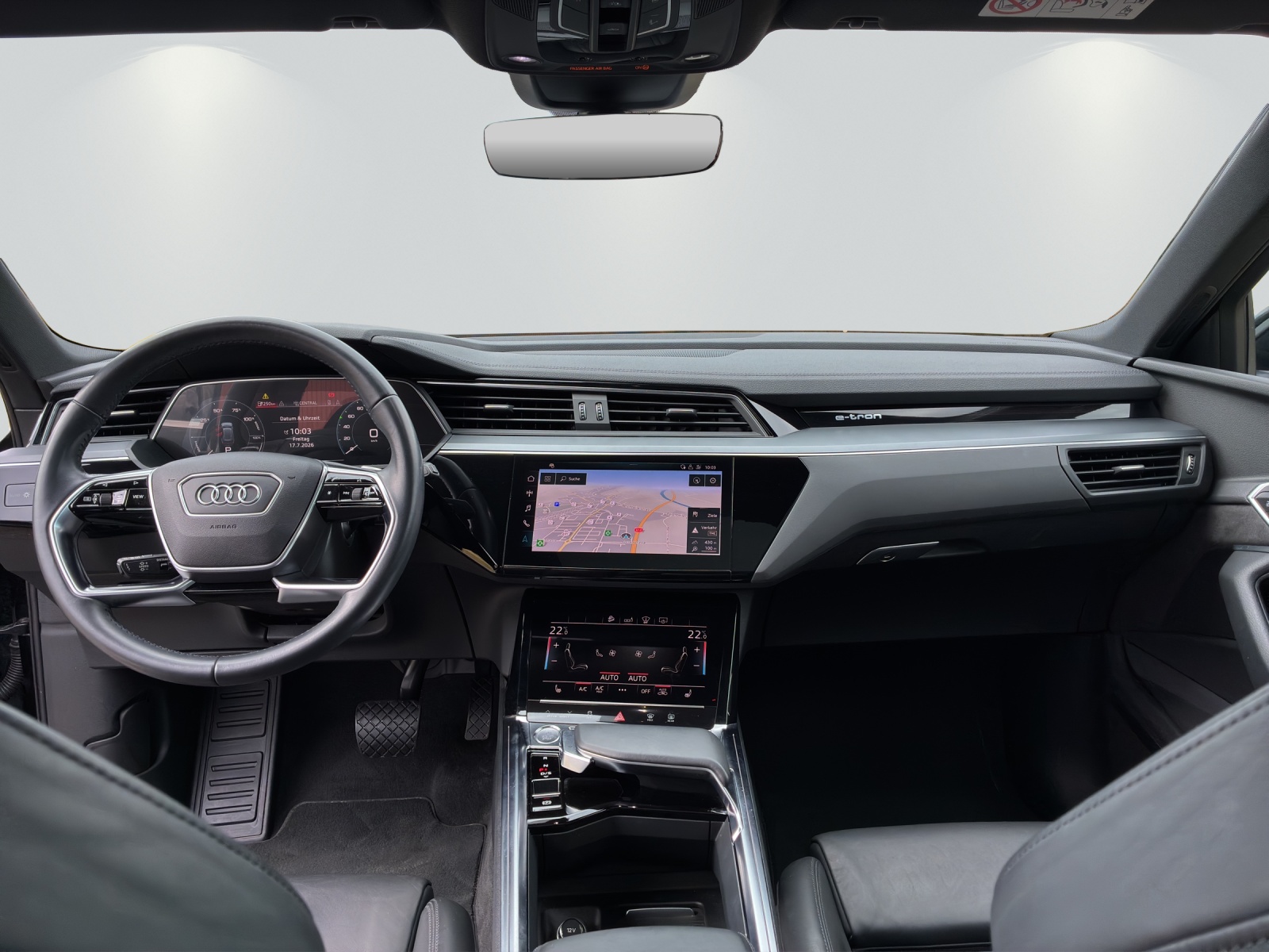 AUDI e-tron 55 Advanced quattro-image-6