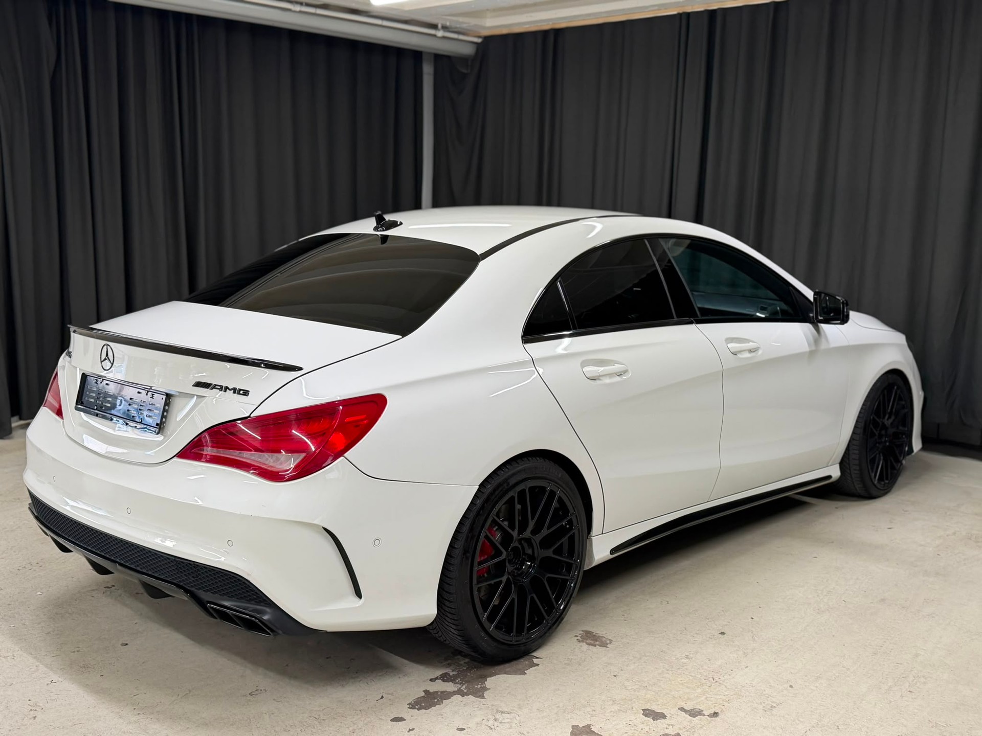 MERCEDES-BENZ CLA 45 AMG 4Matic Speedshift-image-3