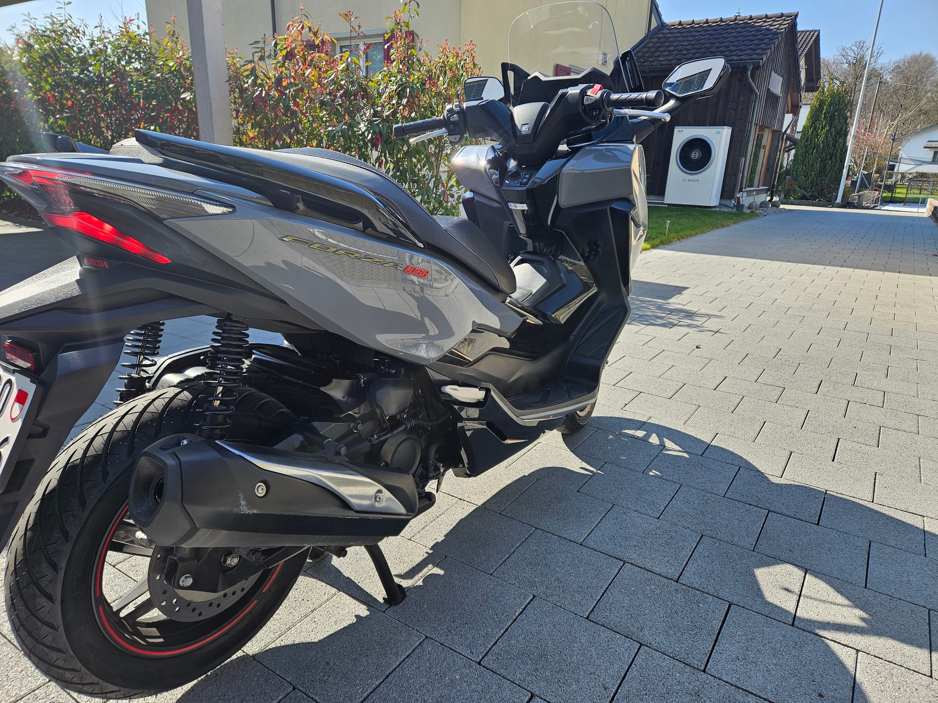 HONDA NSS 300 Forza ABS-image-0