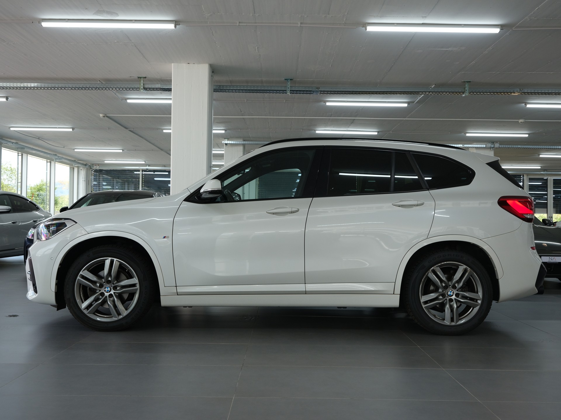 BMW X1 xDrive 20d M Sport Fleet Edition Steptronic *Panorama* *Rückfahrkamera* *Carplay*-image-6