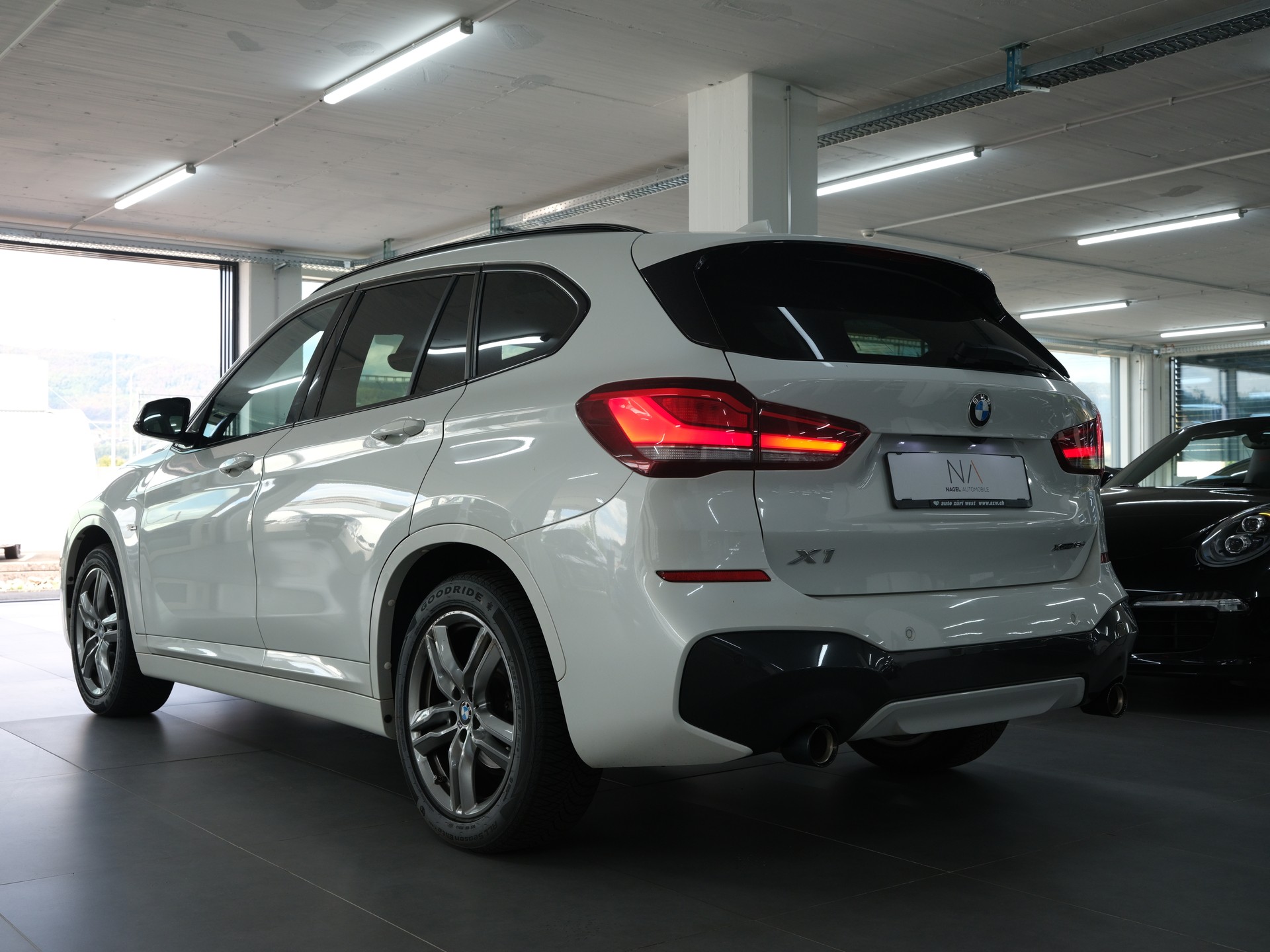 BMW X1 xDrive 20d M Sport Fleet Edition Steptronic *Panorama* *Rückfahrkamera* *Carplay*-image-5