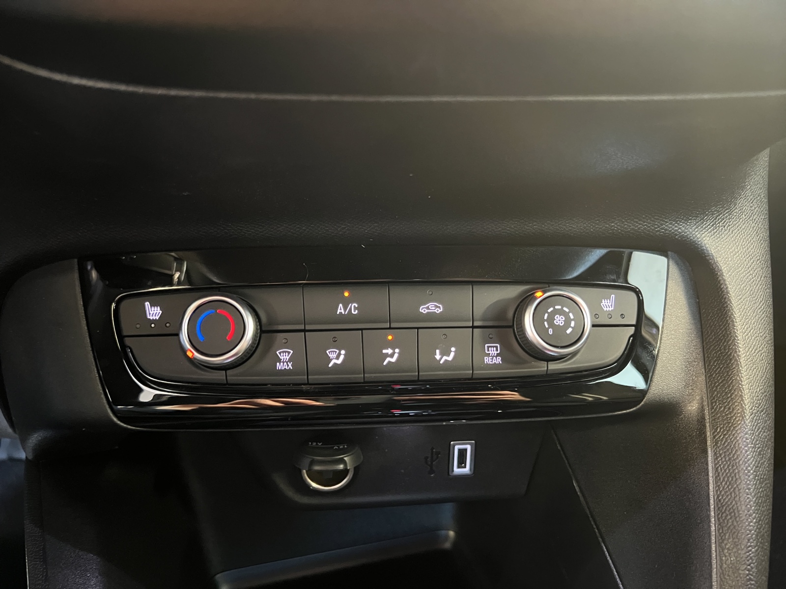OPEL Corsa 1.2 T Hybrid Viva-image-15