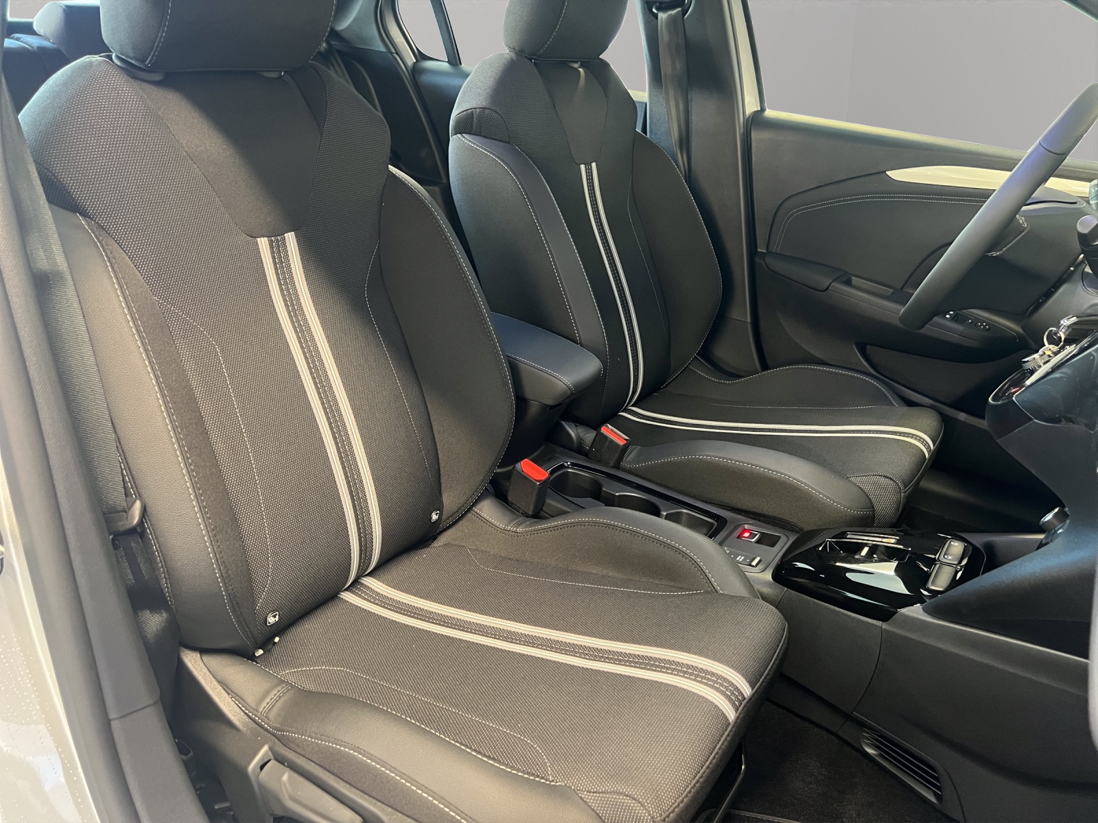 OPEL Corsa 1.2 T Hybrid Viva-image-12