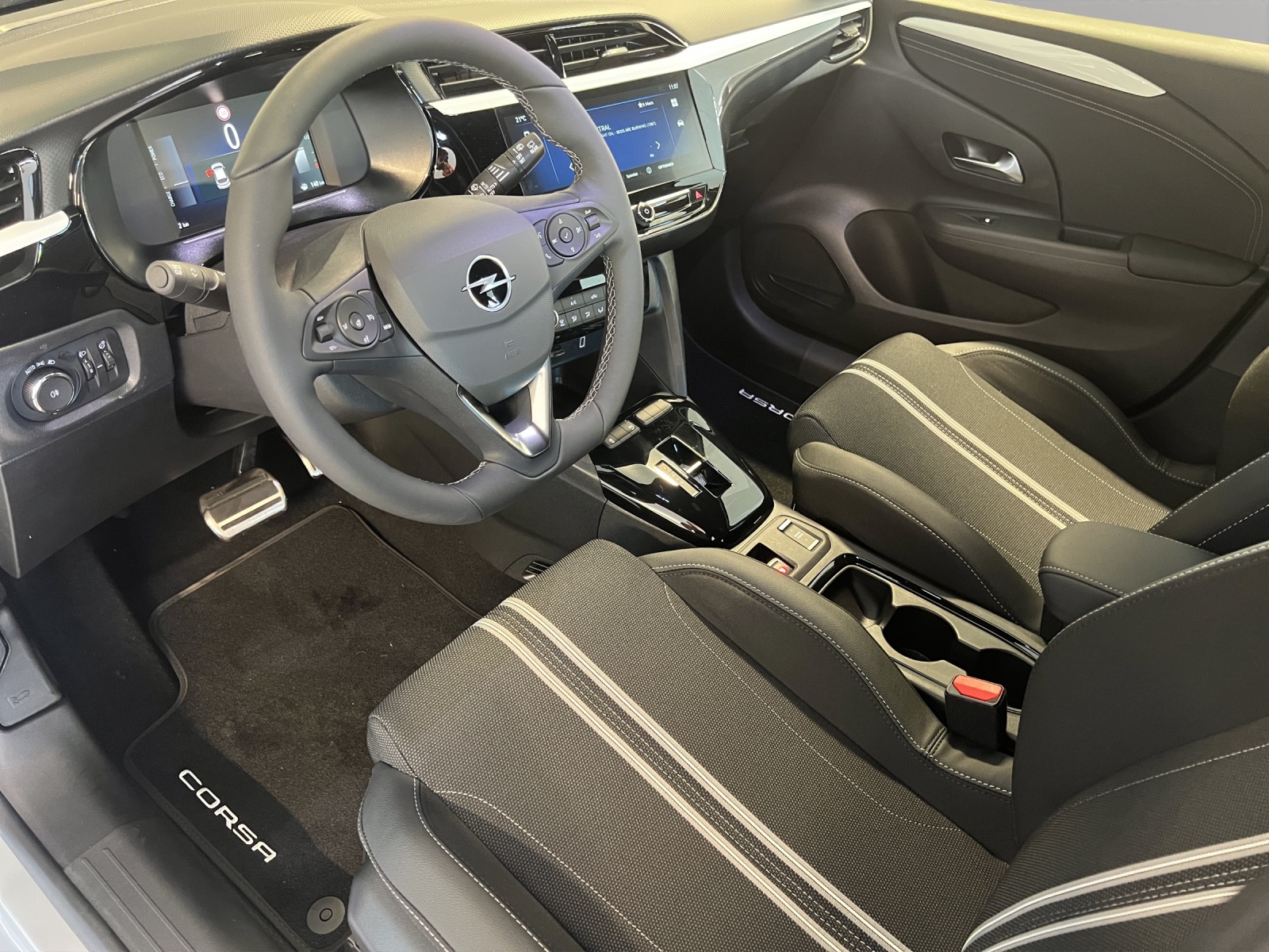 OPEL Corsa 1.2 T Hybrid Viva-image-5