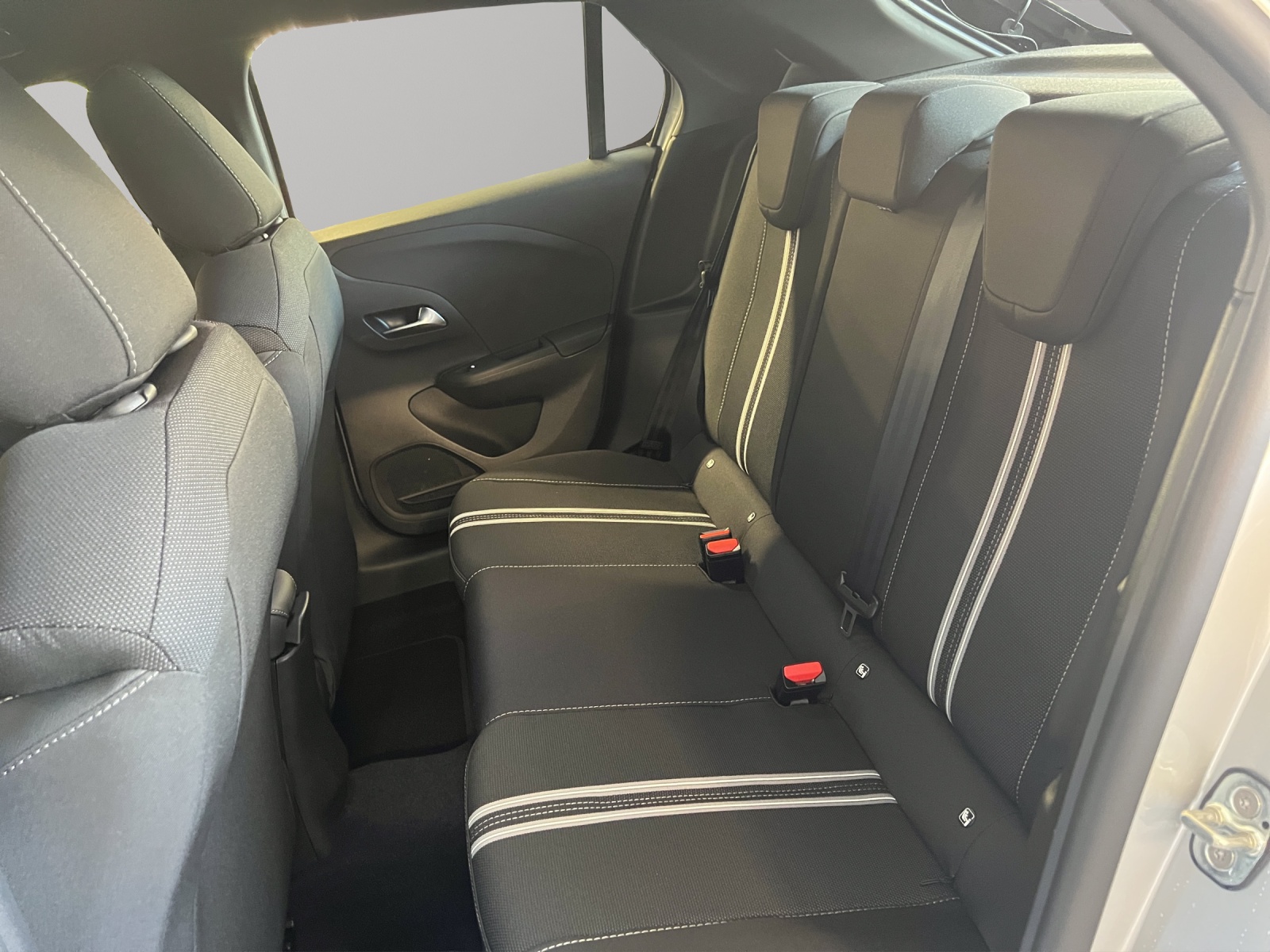 OPEL Corsa 1.2 T Hybrid Viva-image-10