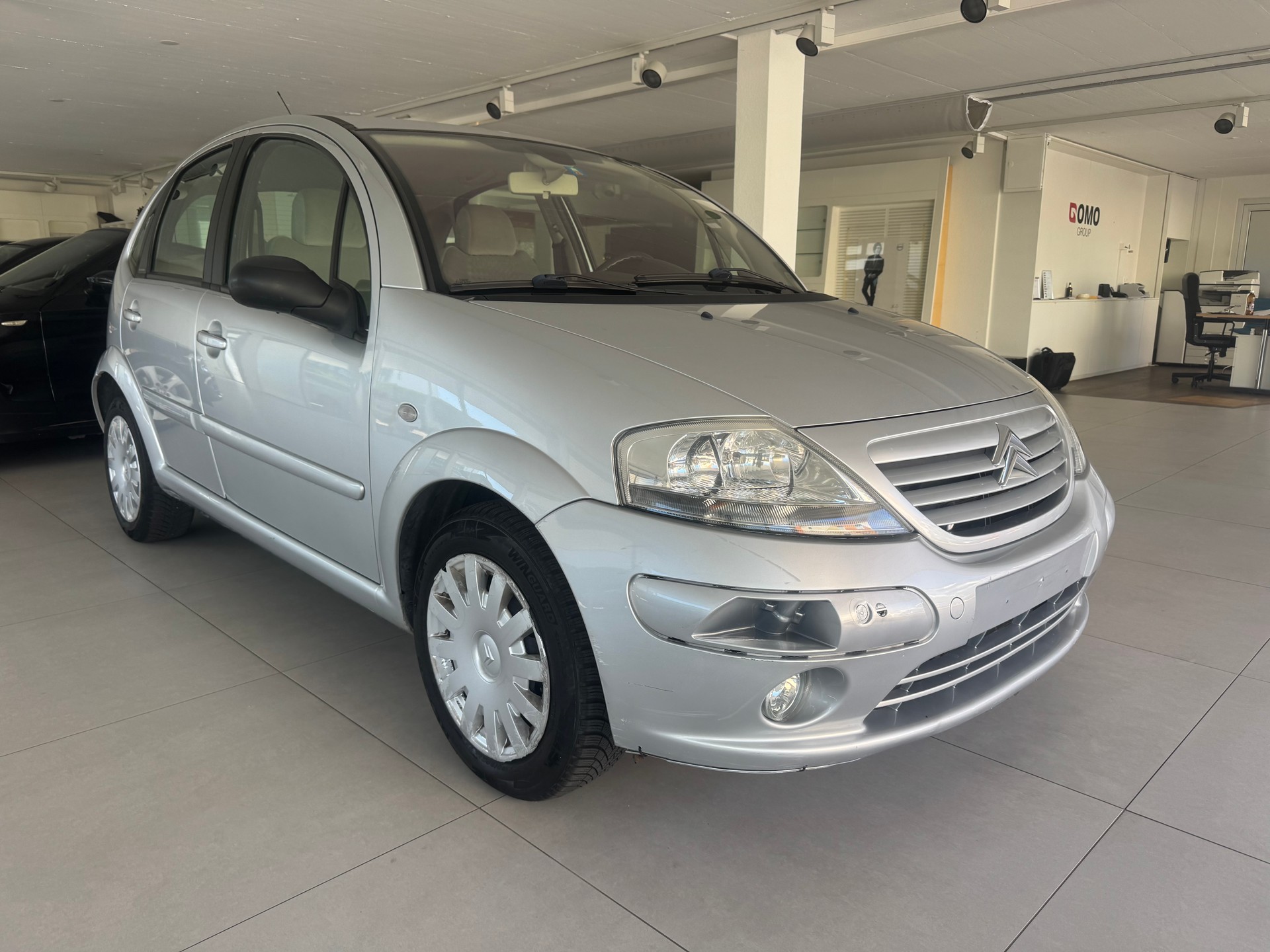 CITROEN C3 1.4i Exclusive-showroom-element-1