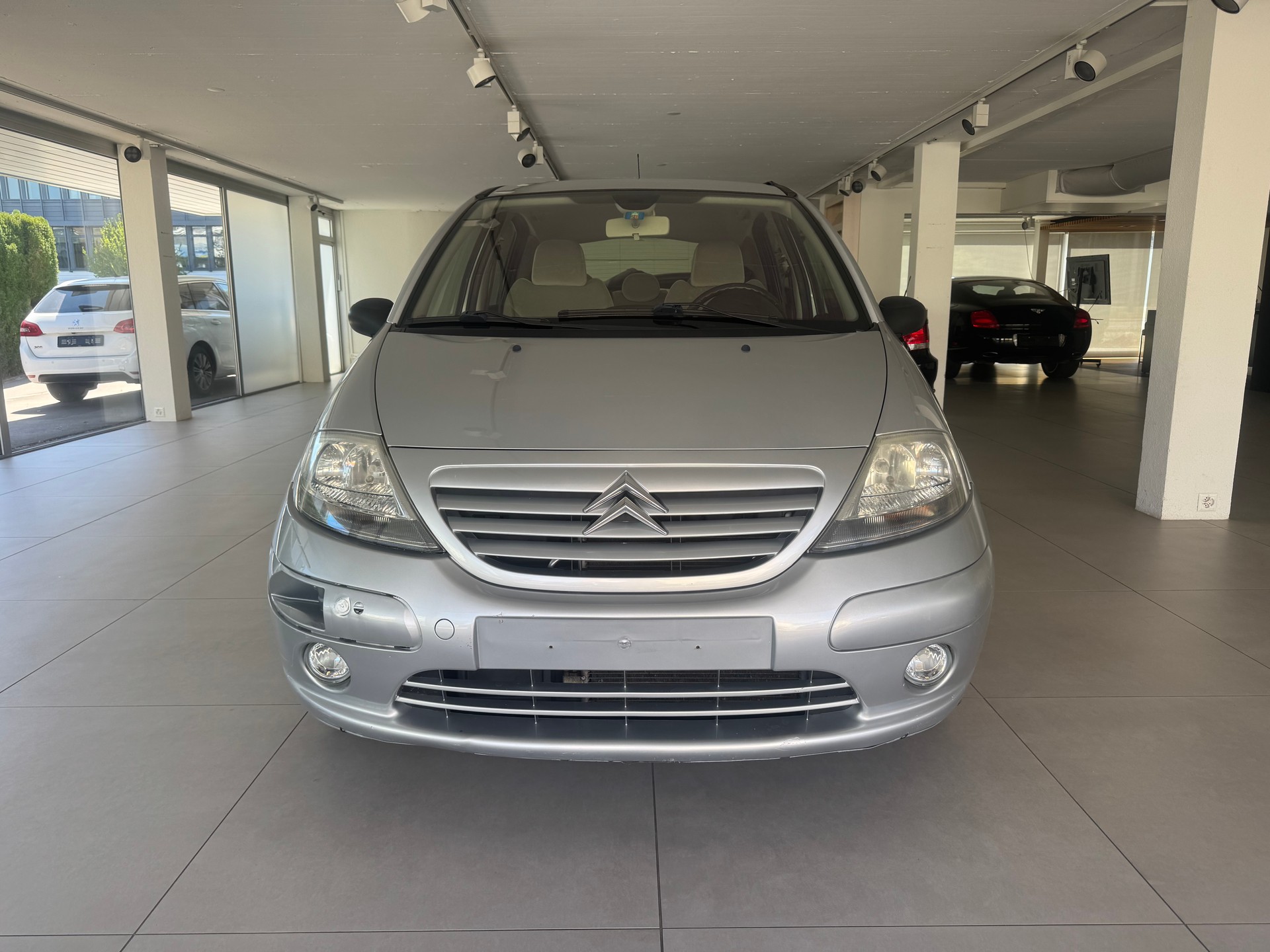 CITROEN C3 1.4i Exclusive-showroom-element-2
