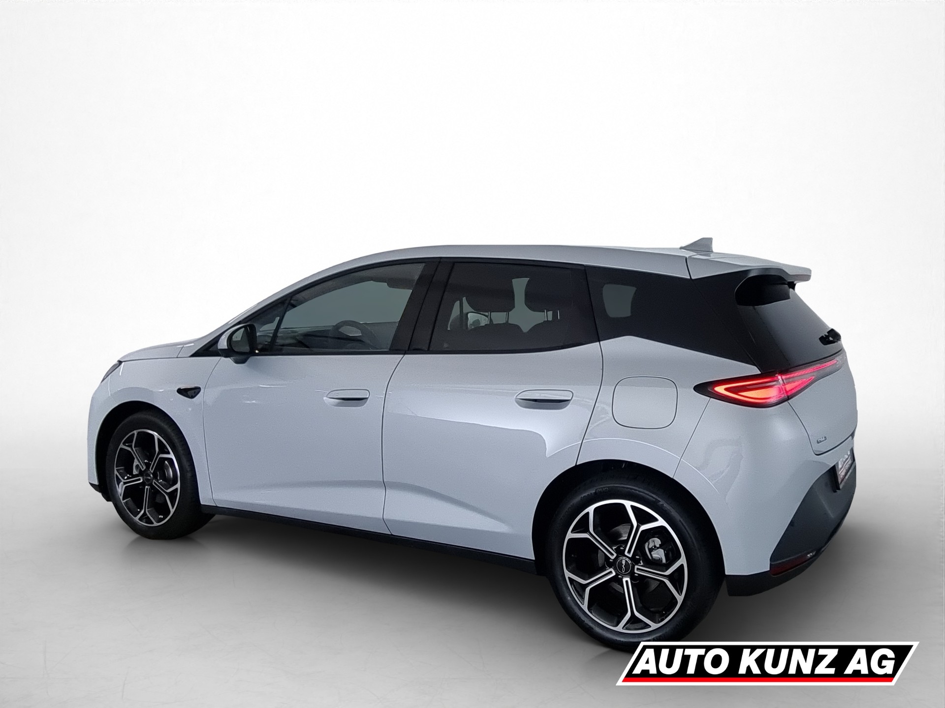 BYD Dolphin G DM-i Comfort-showroom-element-3