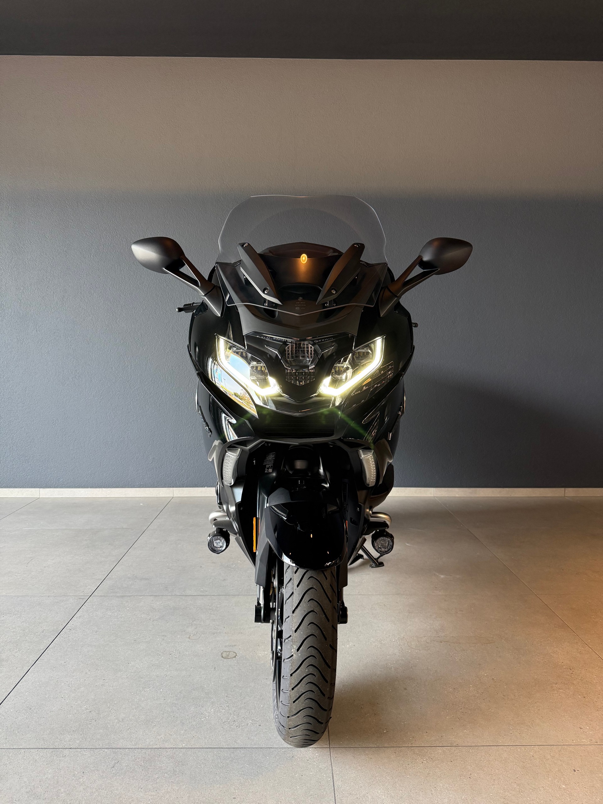 BMW K 1600 GT-image-2
