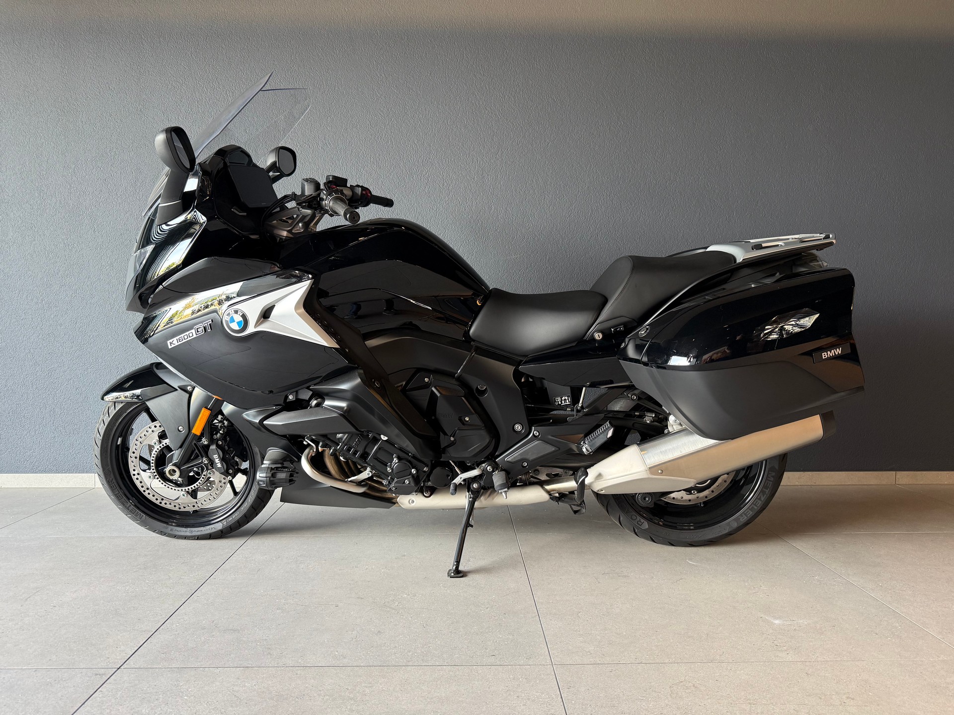 BMW K 1600 GT-image-0