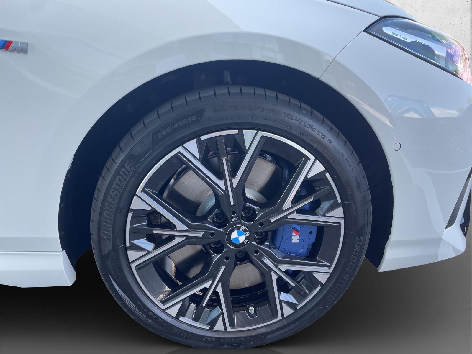 BMW M135 x Drive / 0.0% Leasing-image-8