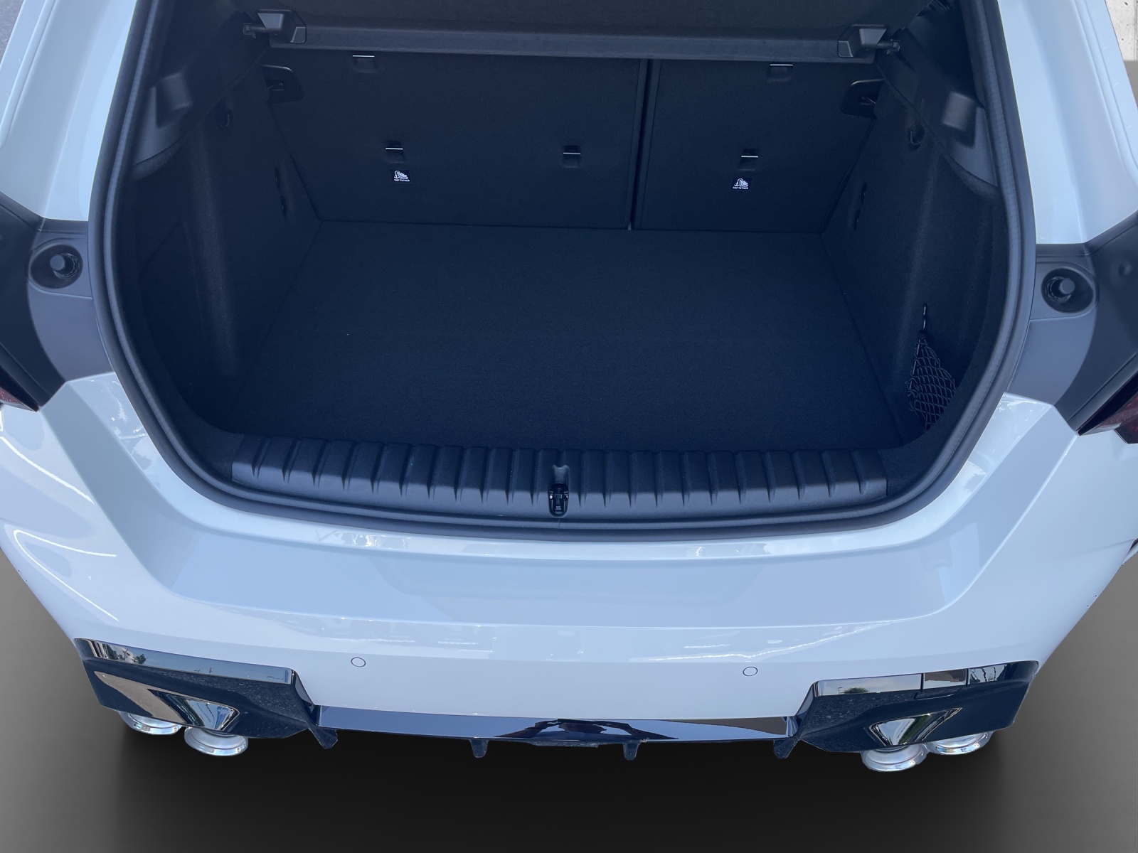 BMW M135 x Drive / 0.0% Leasing-image-15