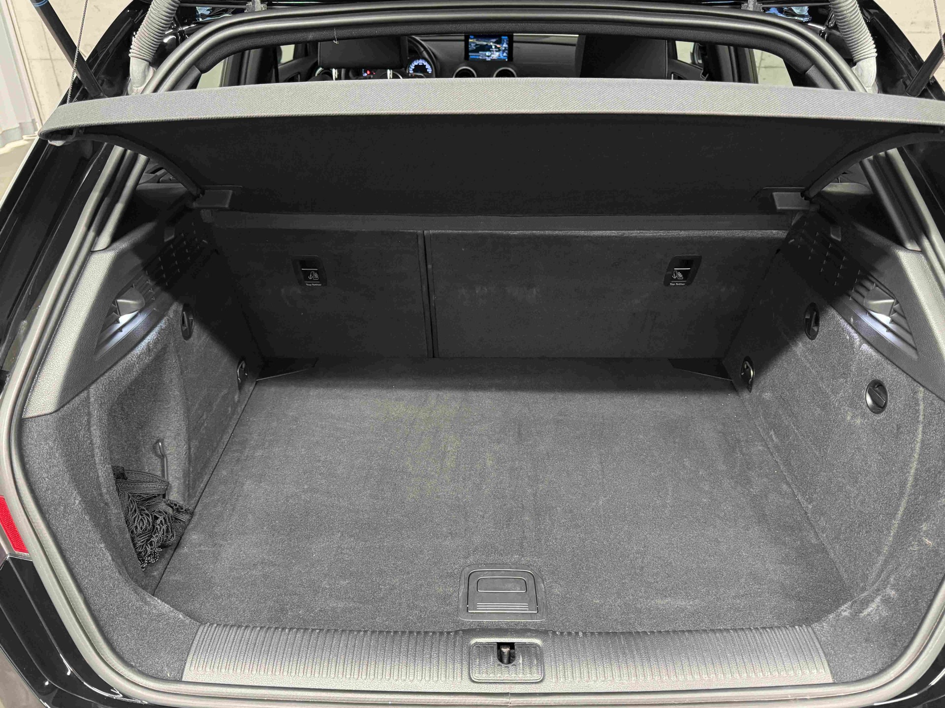AUDI A3 Sportback 1.4 TFSI Ambition S-tronic-image-15