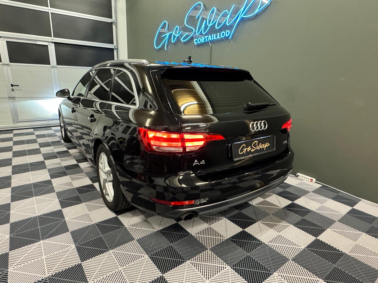 AUDI A4 Avant TFSI Sport S-tronic-showroom-element-3