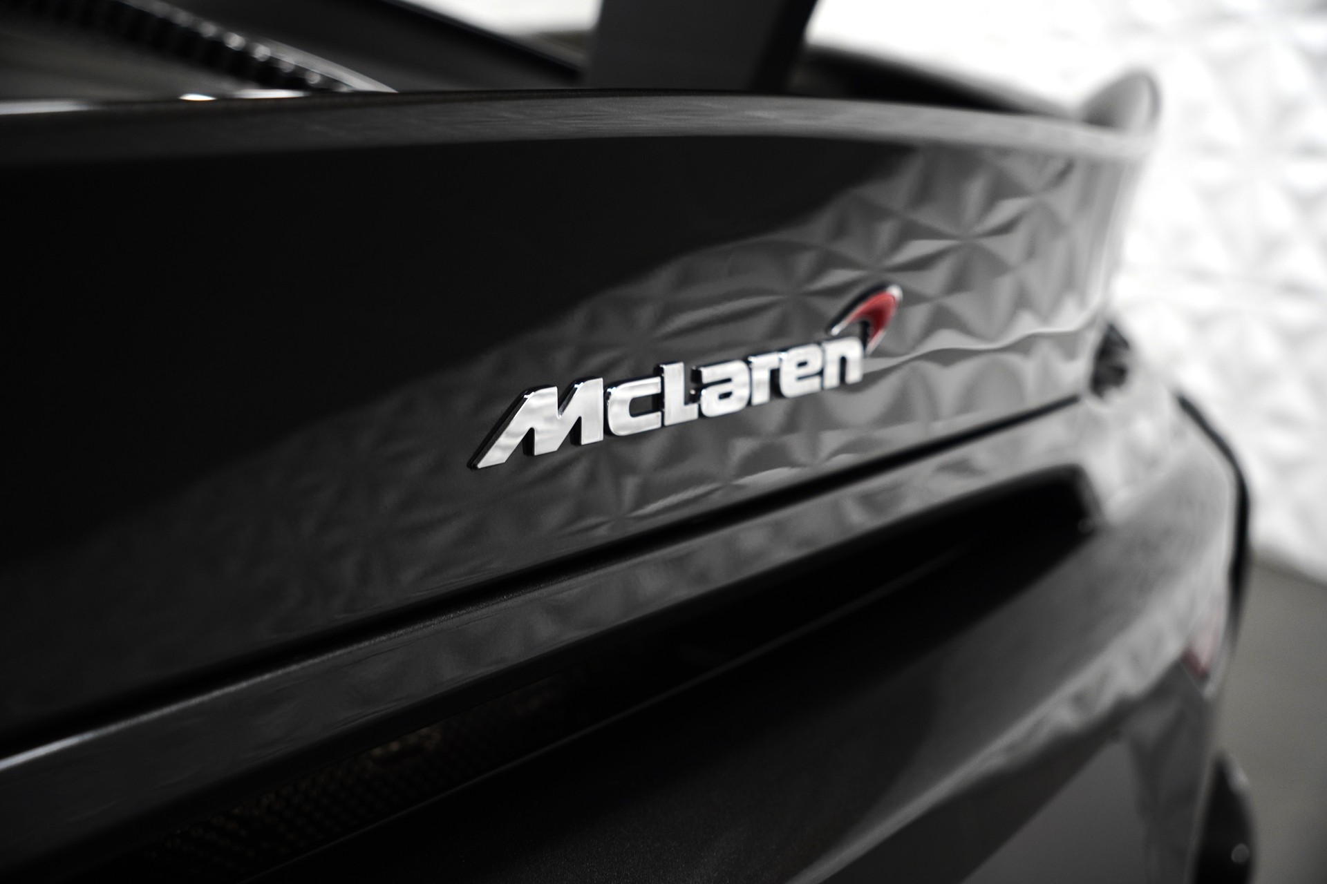 McLAREN 570S Spider 3.8 V8 SSG-image-28