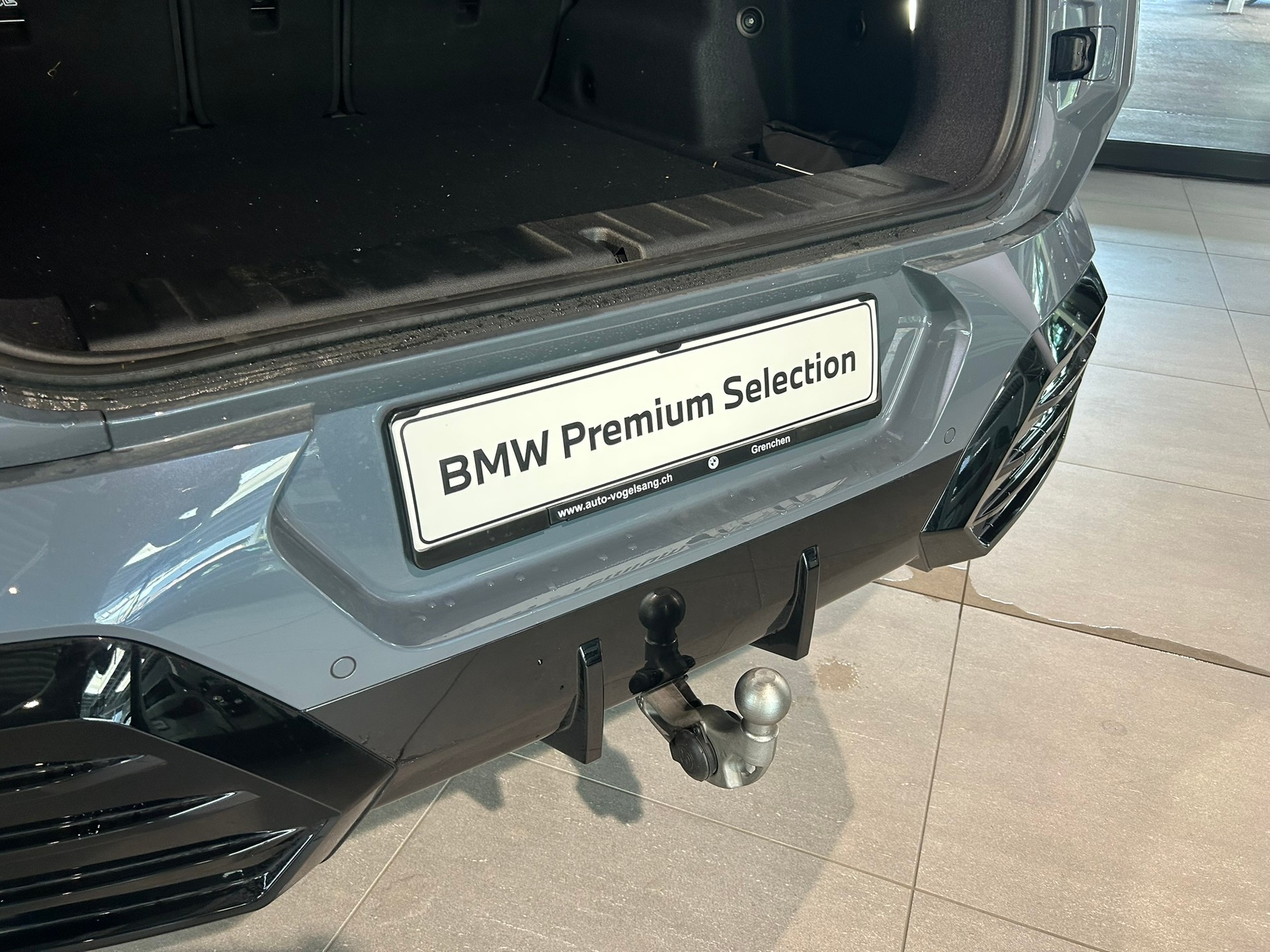 BMW iX2 xDrive 30 Edition M Sport-image-12