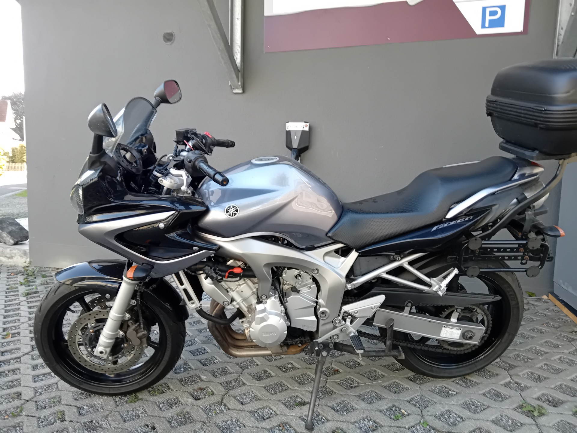YAMAHA FZ6 Fazer-image-1