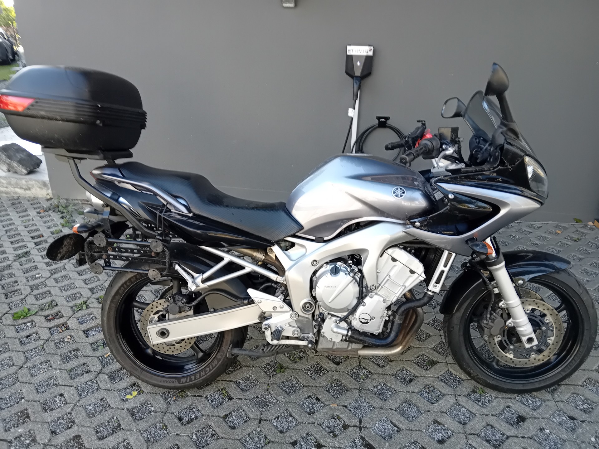 YAMAHA FZ6 Fazer-image-0