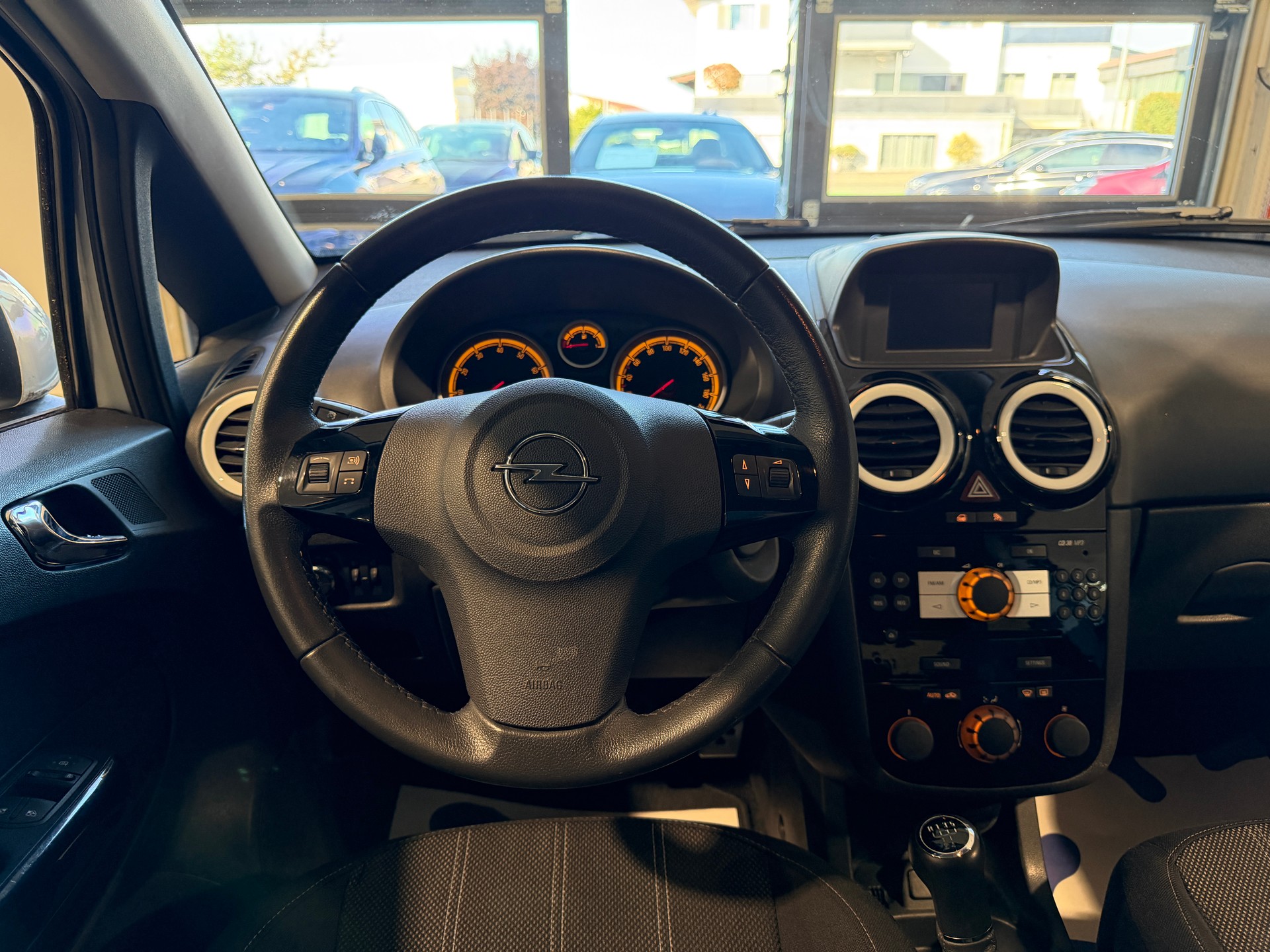 OPEL Corsa 1.4 TP Color Edition-image-12