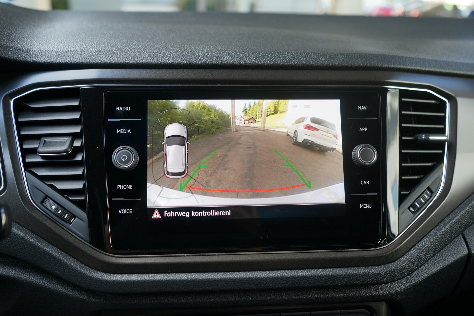 VW T-Roc 1.5 TSI EVO Advance DSG-image-9